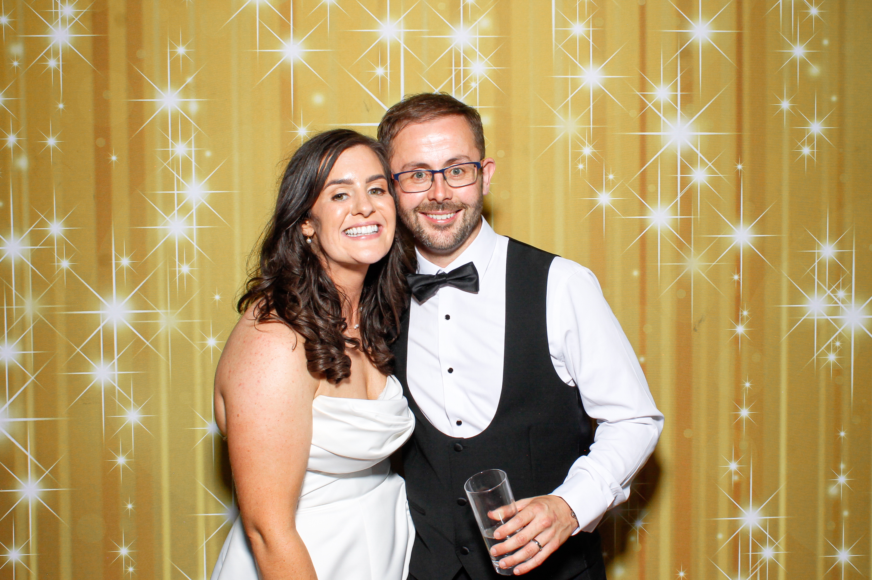 Louise & Ciaran | View more photos from the event at gallery.snapmagic.ie/u/SnapMagic/Louise-Ciaran
