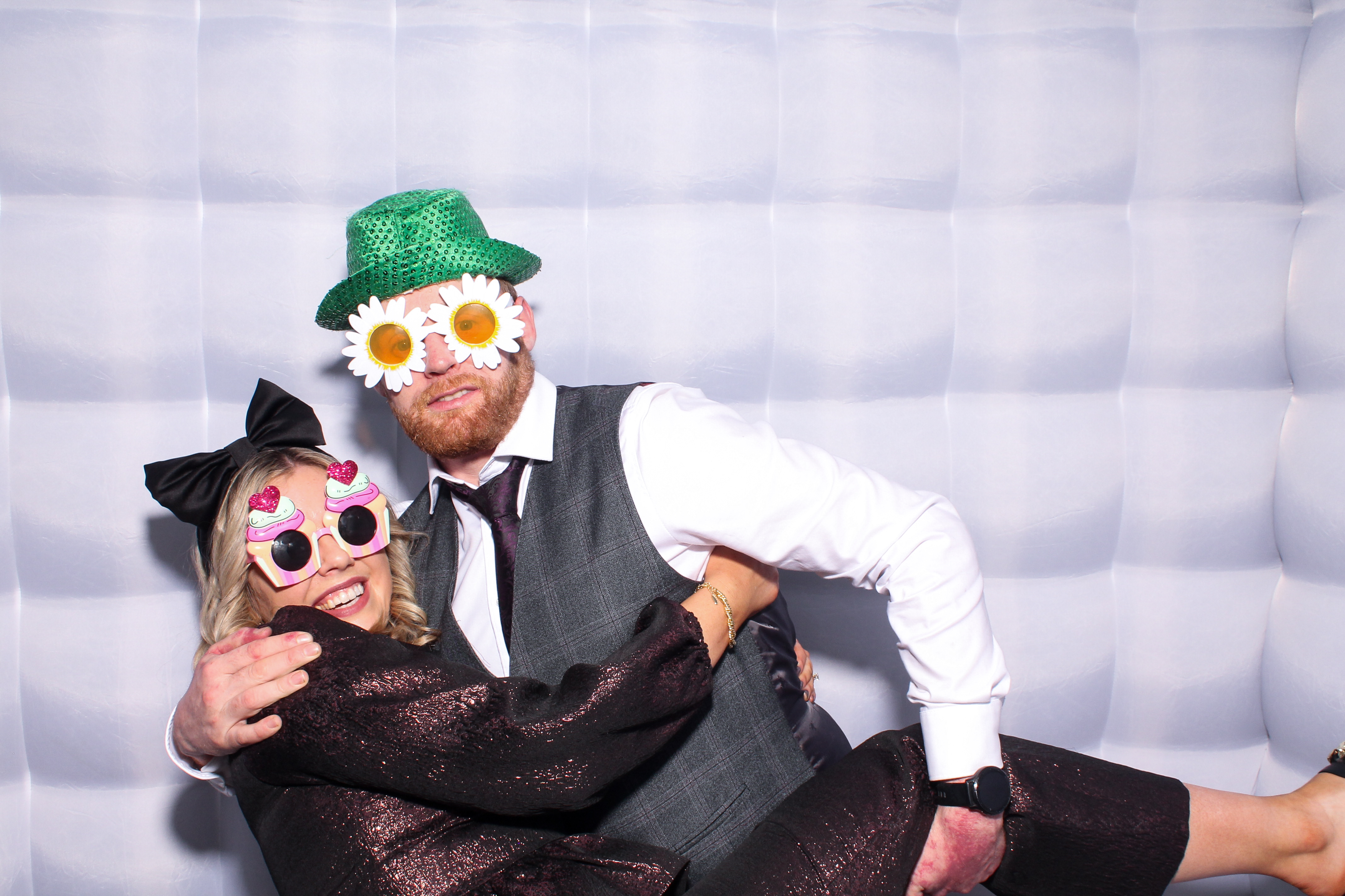 Louise & Niall | View more photos from the event at gallery.snapmagic.ie/u/SnapMagic/Louise-Niall