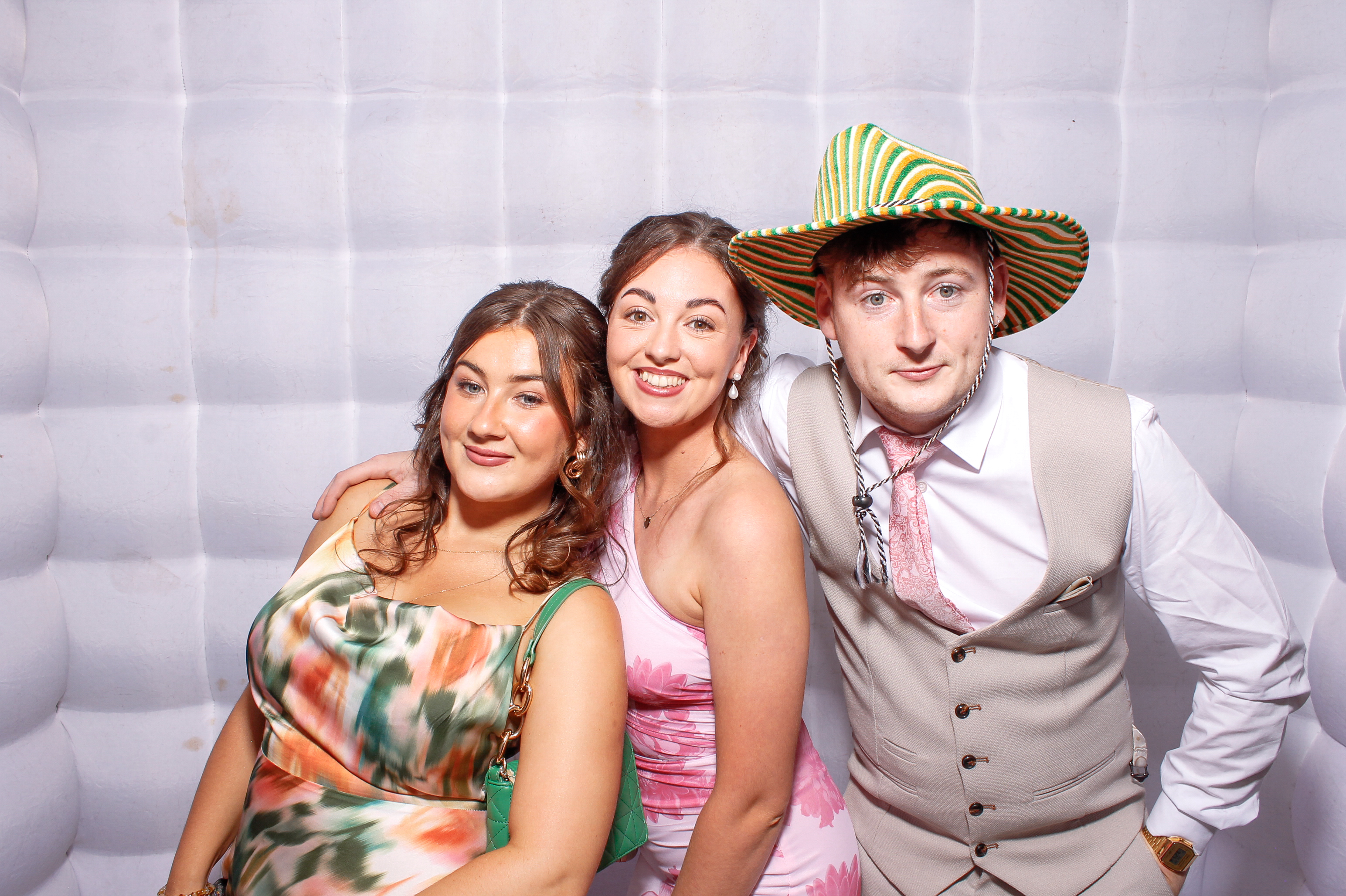 Mariesa & Ryan | View more photos from the event at gallery.snapmagic.ie/u/SnapMagic/Mariesa-Ryan