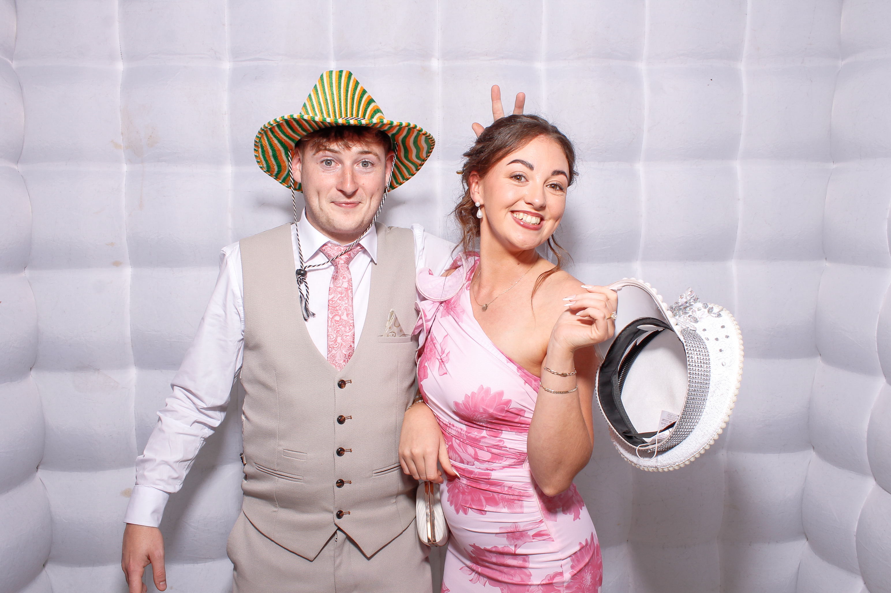 Mariesa & Ryan | View more photos from the event at gallery.snapmagic.ie/u/SnapMagic/Mariesa-Ryan