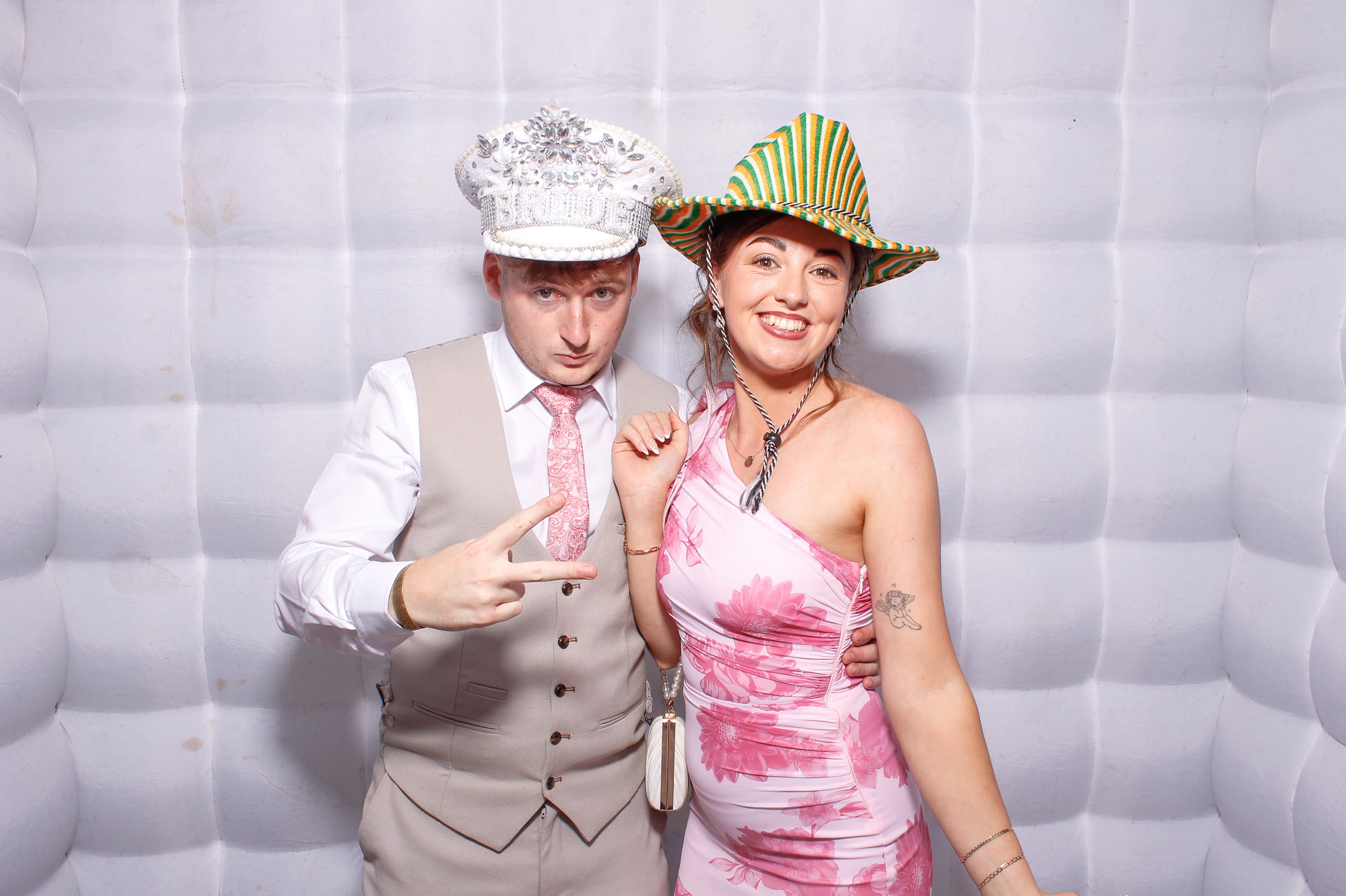 Mariesa & Ryan | View more photos from the event at gallery.snapmagic.ie/u/SnapMagic/Mariesa-Ryan
