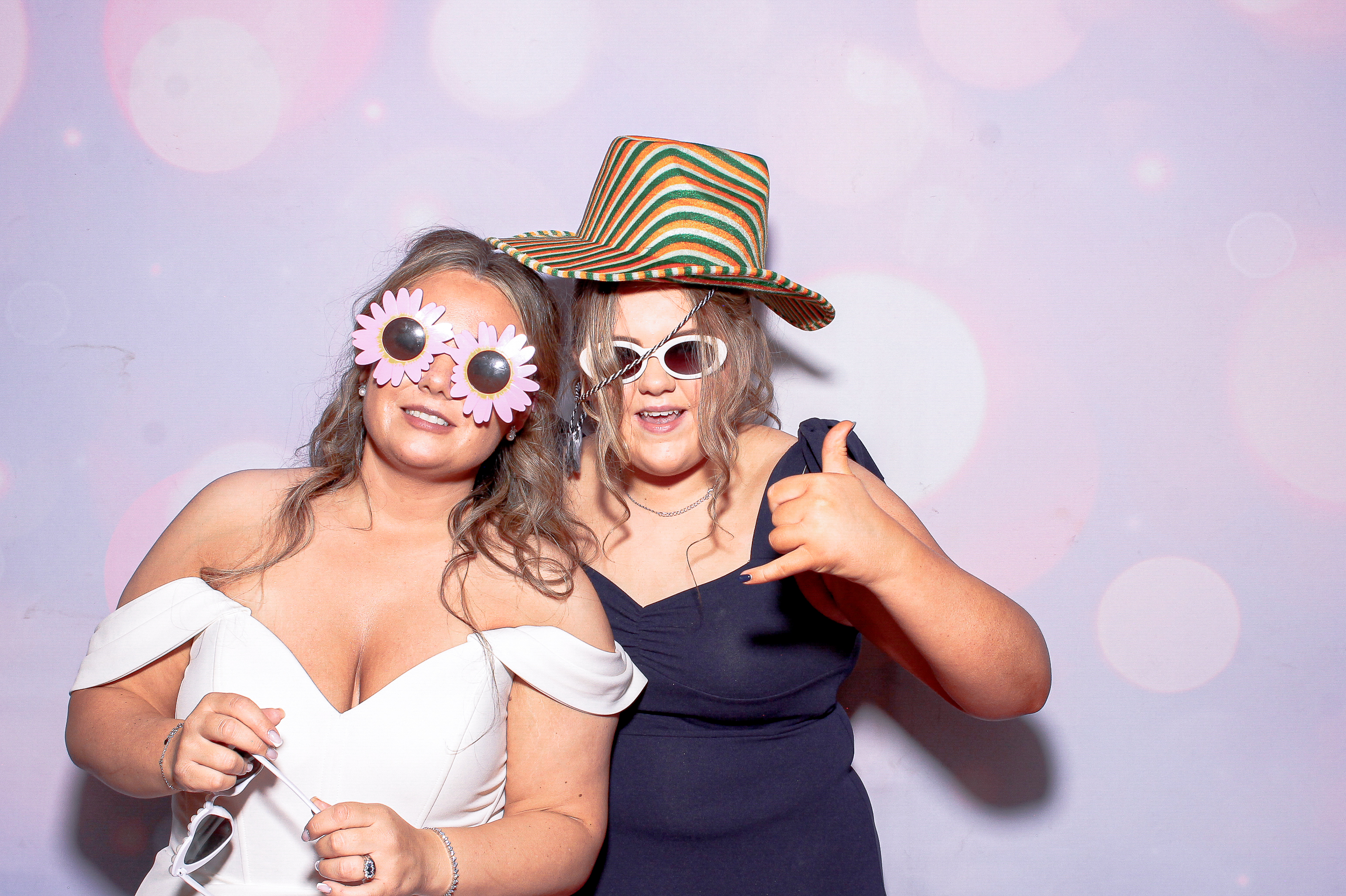 Megan & Shane | View more photos from the event at gallery.snapmagic.ie/u/SnapMagic/Megan-Shane