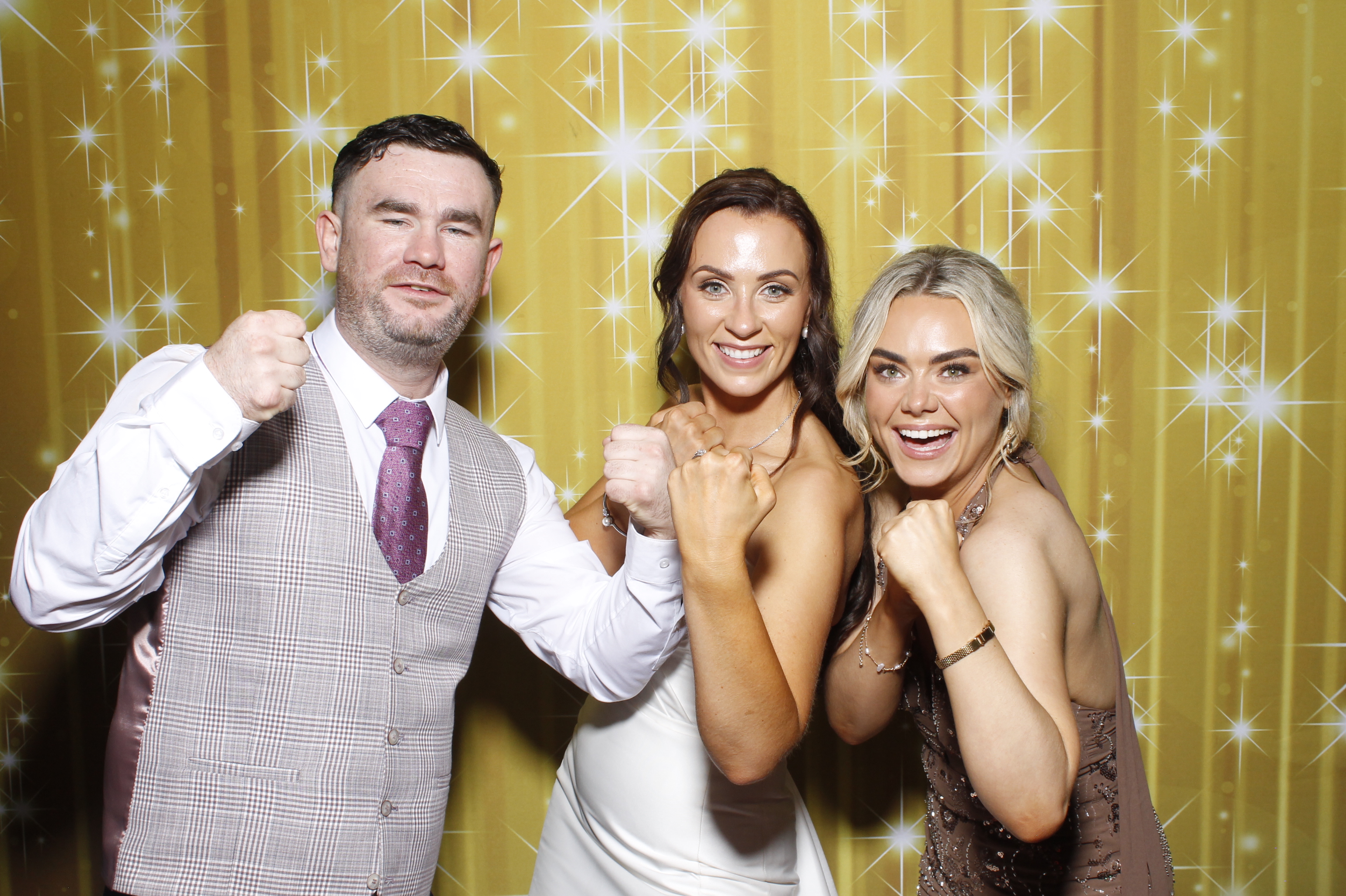 Michelle & David | View more photos from the event at gallery.snapmagic.ie/u/SnapMagic/Michelle-David