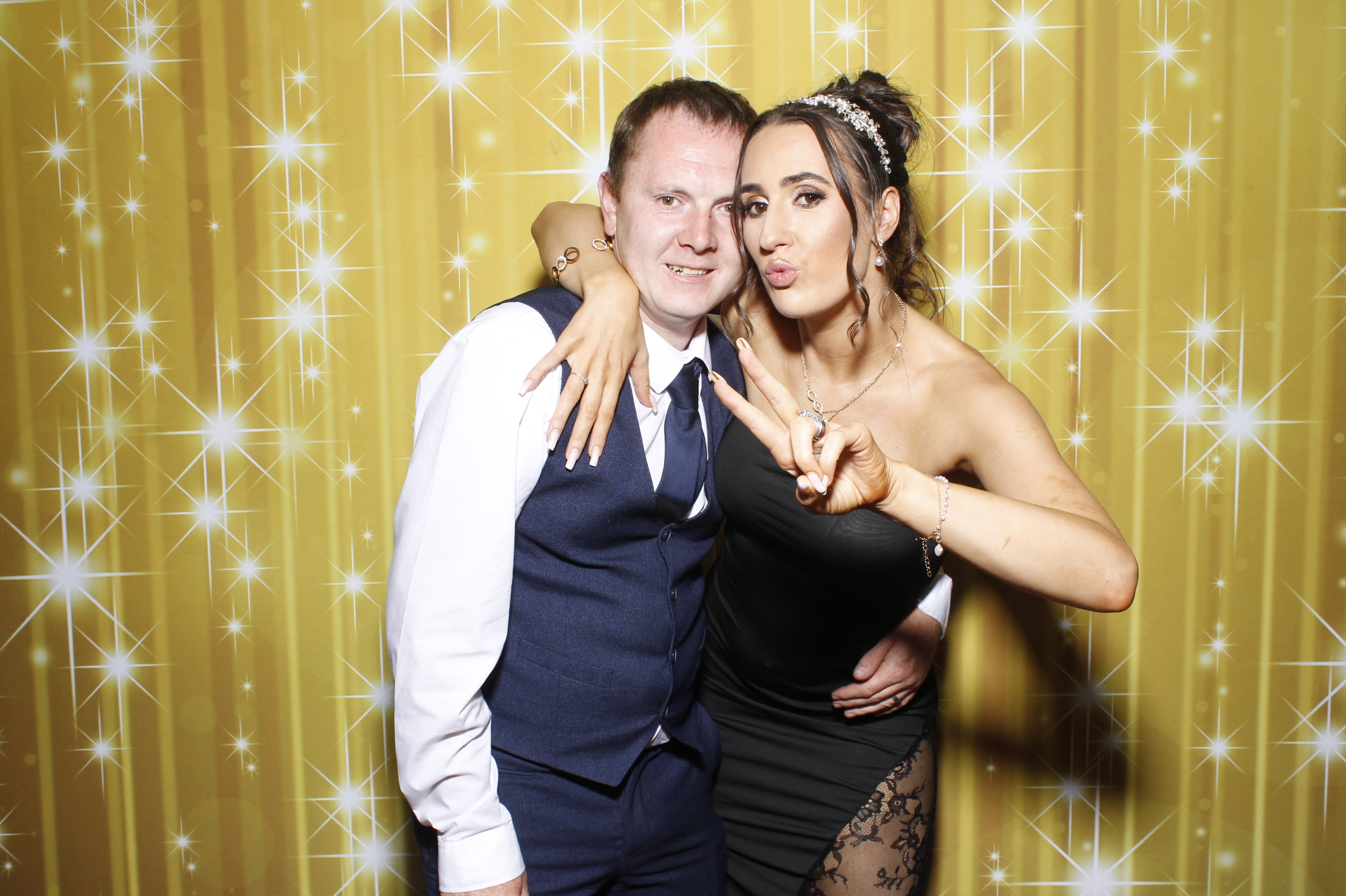 Michelle & David | View more photos from the event at gallery.snapmagic.ie/u/SnapMagic/Michelle-David