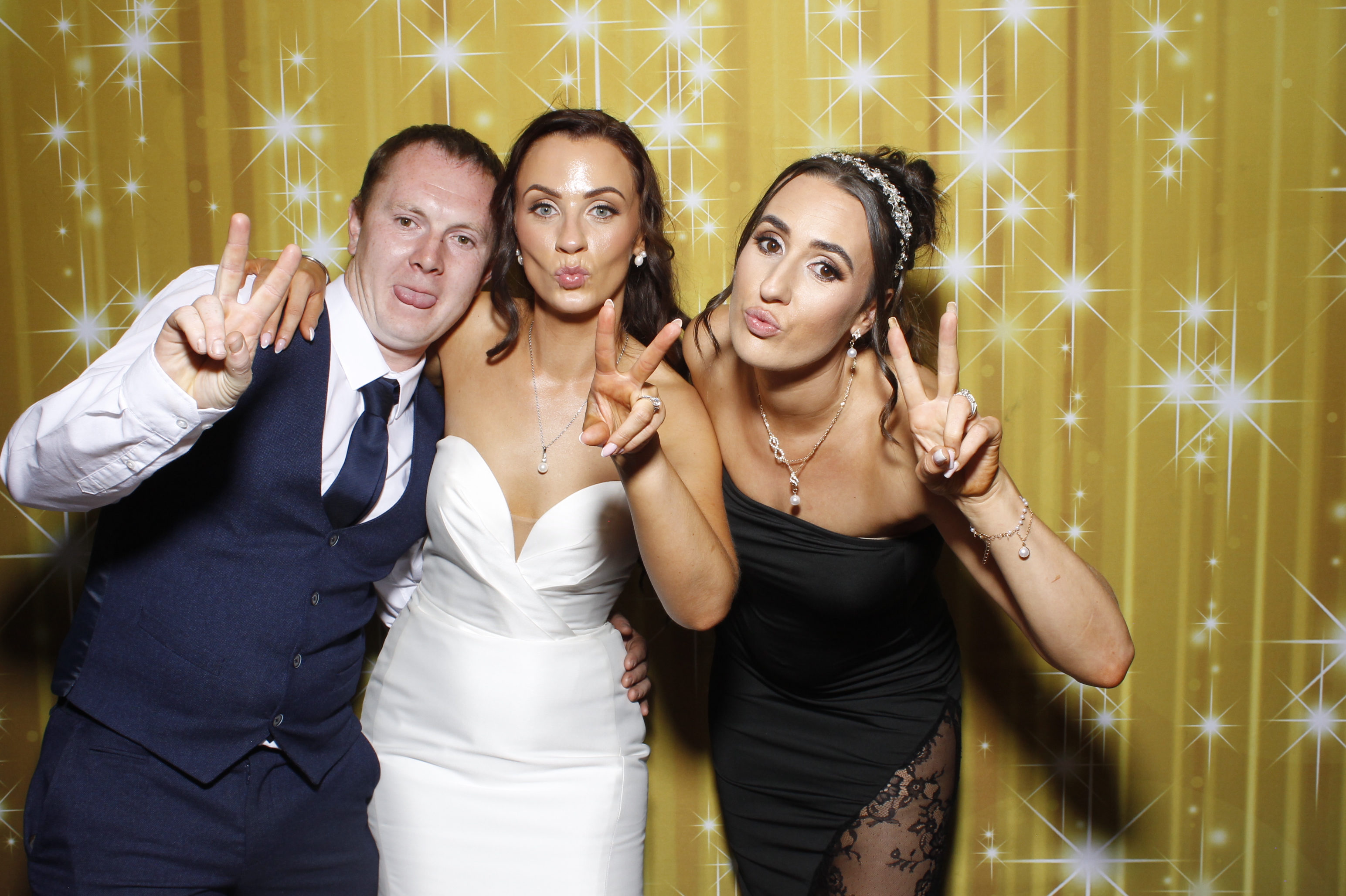 Michelle & David | View more photos from the event at gallery.snapmagic.ie/u/SnapMagic/Michelle-David