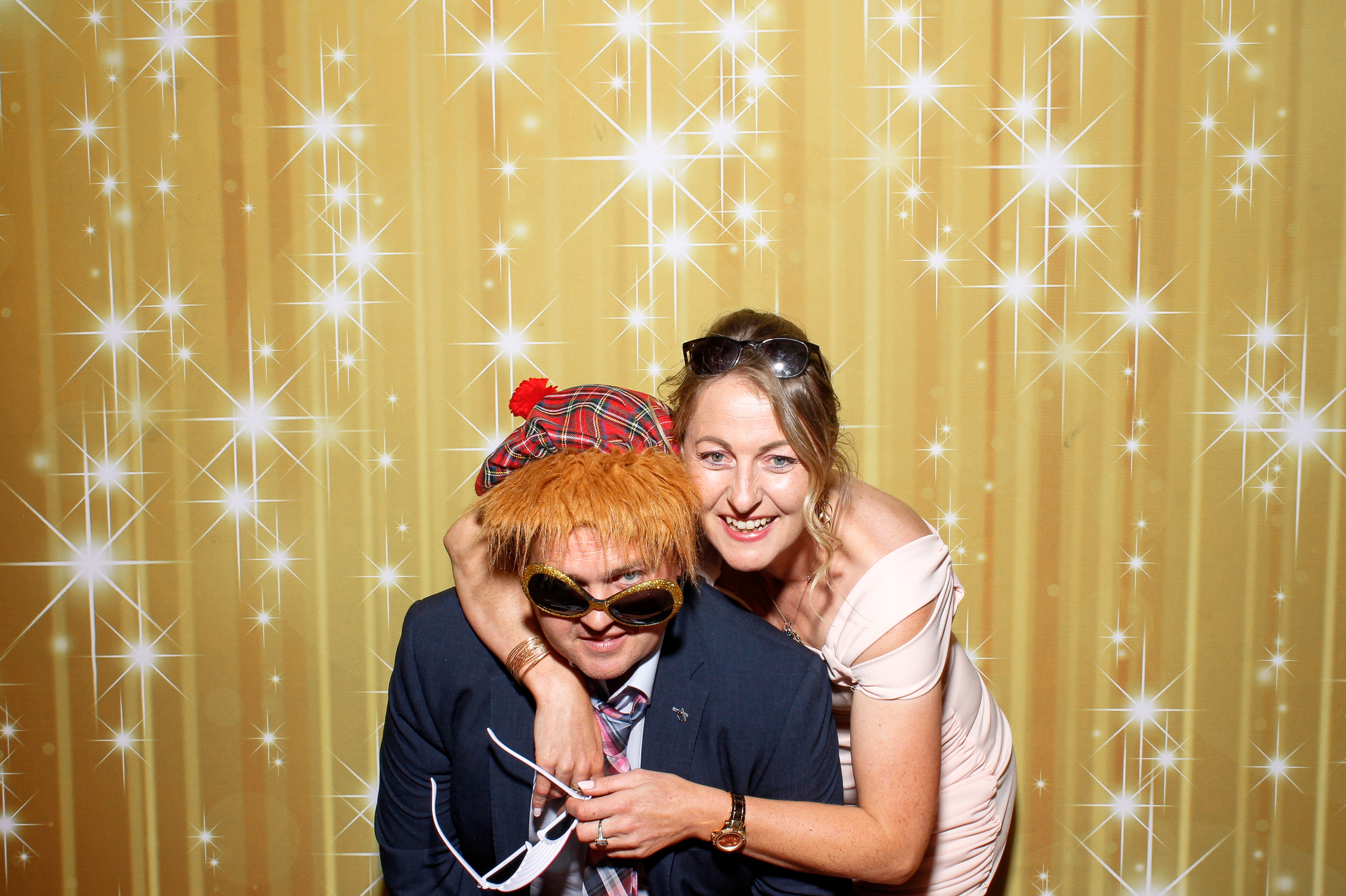 Nadine & Ciaran | View more photos from the event at gallery.snapmagic.ie/u/SnapMagic/Nadine-Ciaran