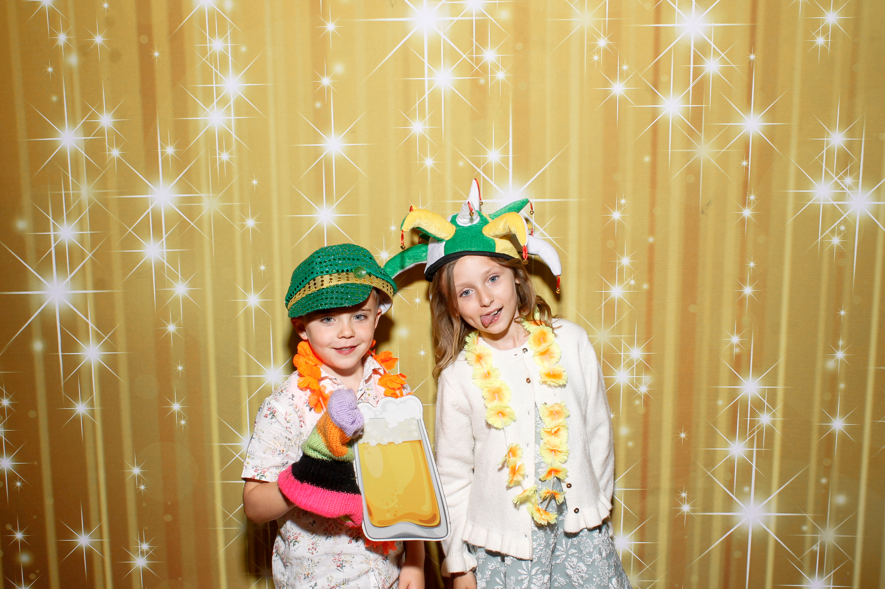 Nadine & Ciaran | View more photos from the event at gallery.snapmagic.ie/u/SnapMagic/Nadine-Ciaran