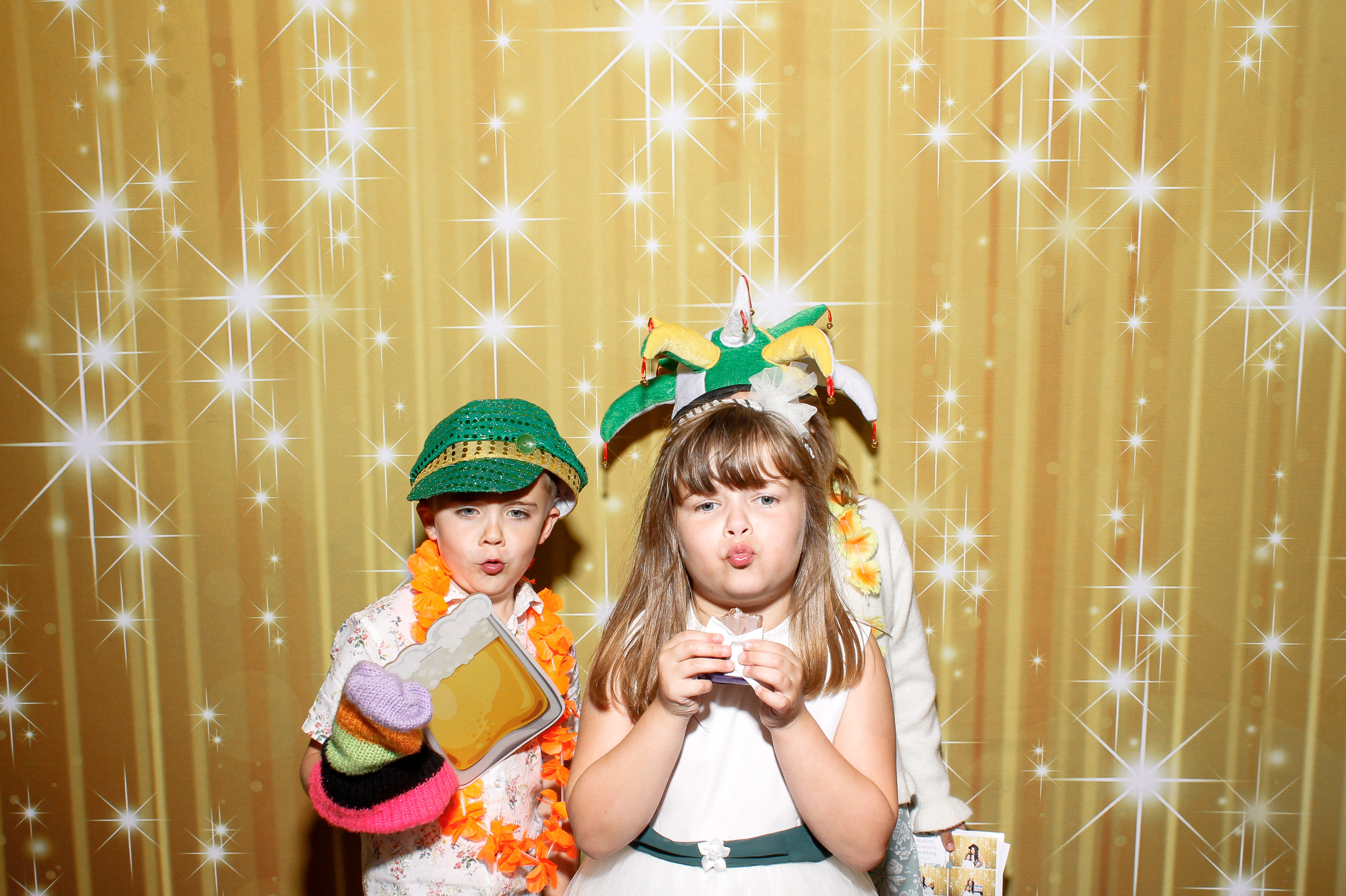 Nadine & Ciaran | View more photos from the event at gallery.snapmagic.ie/u/SnapMagic/Nadine-Ciaran