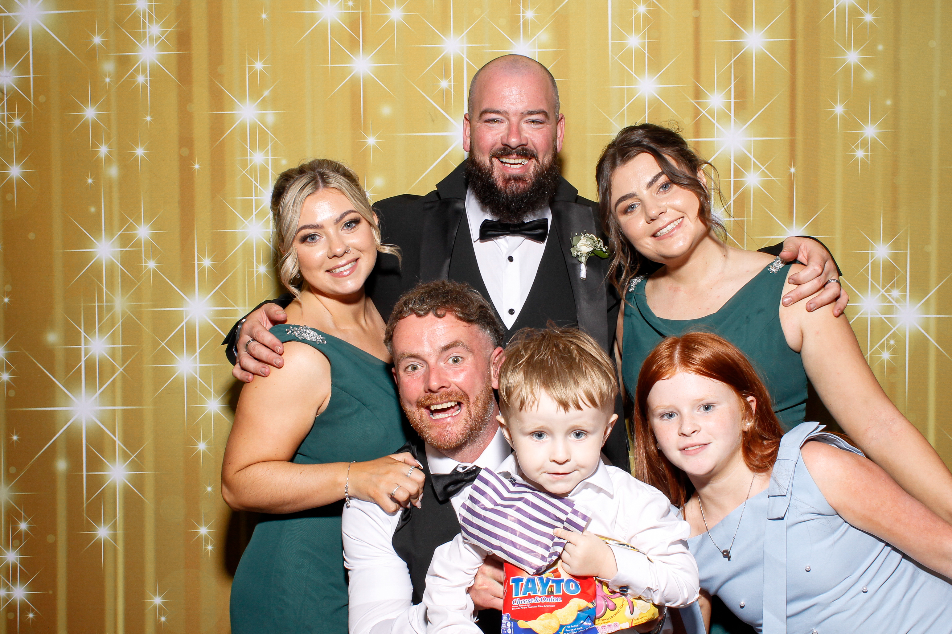 Nadine & Ciaran | View more photos from the event at gallery.snapmagic.ie/u/SnapMagic/Nadine-Ciaran
