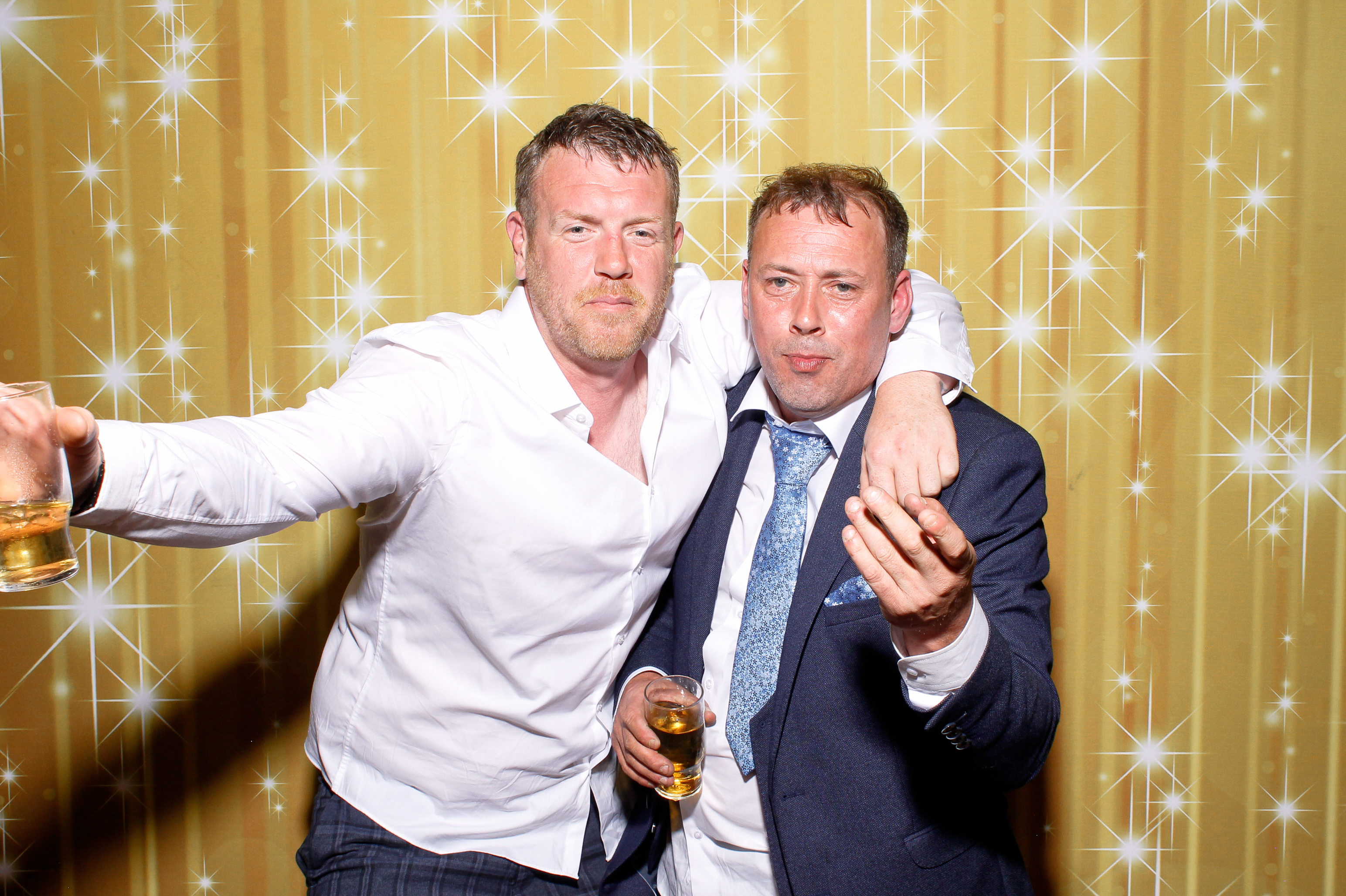 Nadine & Ciaran | View more photos from the event at gallery.snapmagic.ie/u/SnapMagic/Nadine-Ciaran