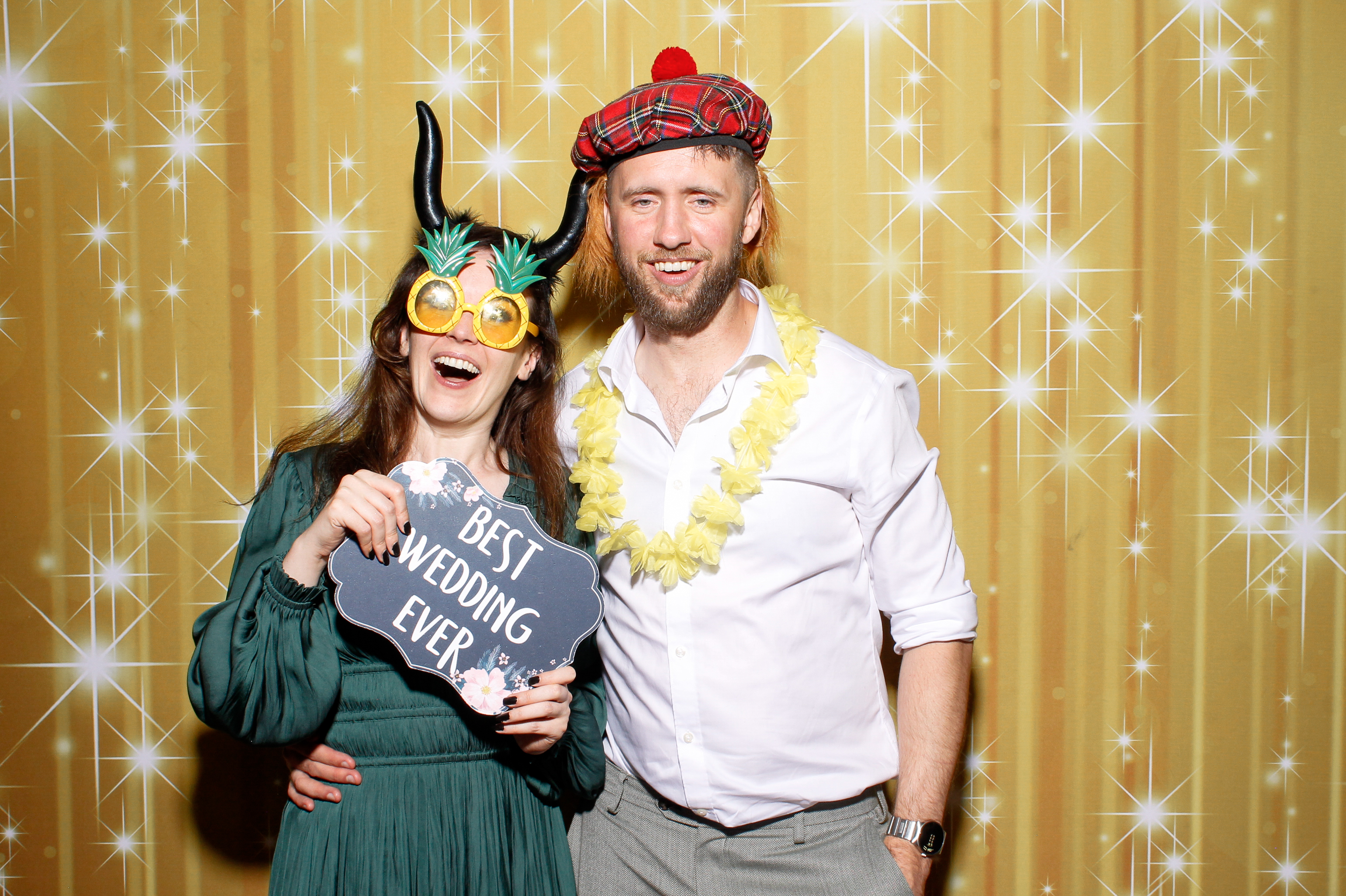 Nadine & Ciaran | View more photos from the event at gallery.snapmagic.ie/u/SnapMagic/Nadine-Ciaran