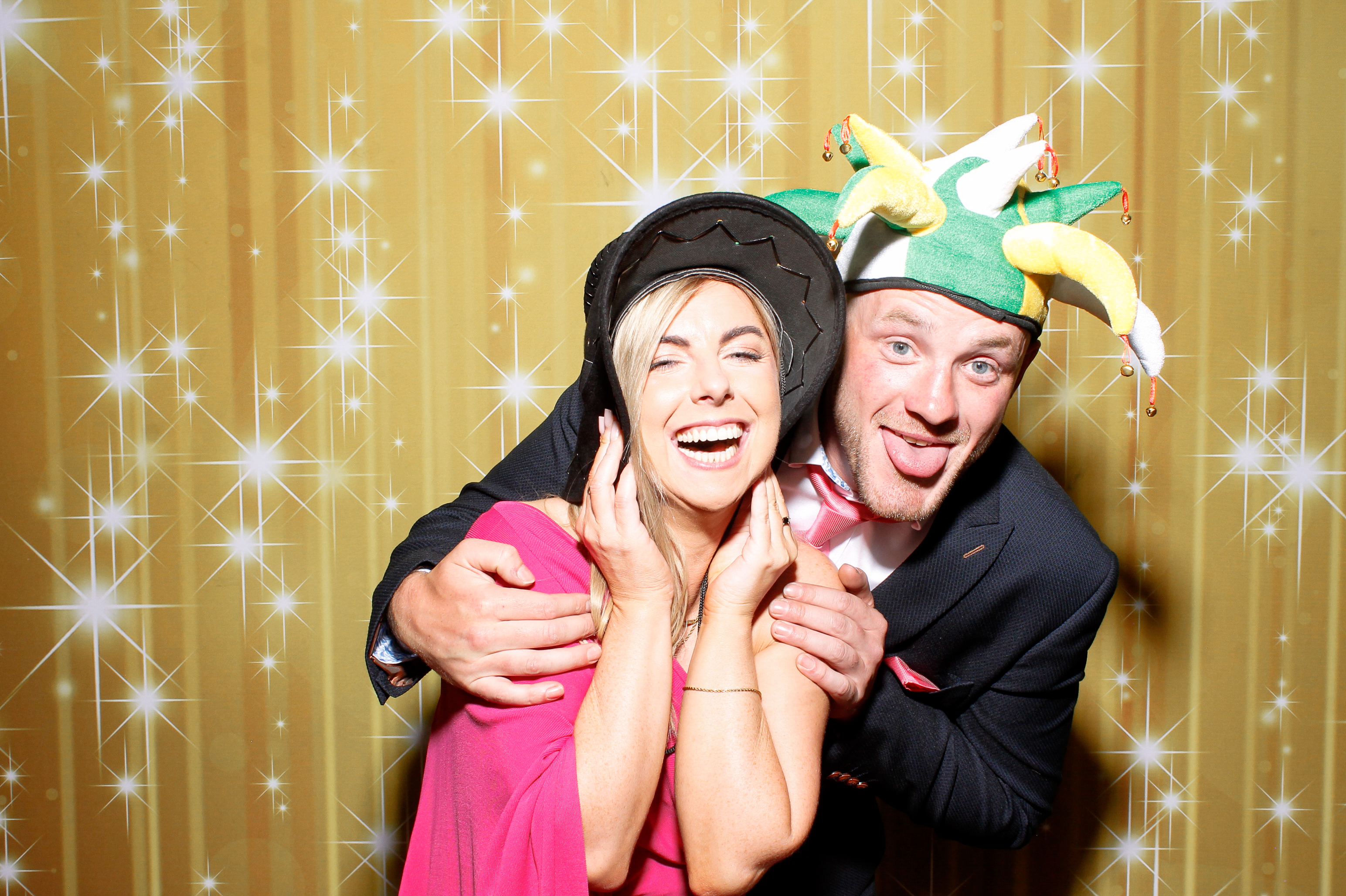 Nadine & Ciaran | View more photos from the event at gallery.snapmagic.ie/u/SnapMagic/Nadine-Ciaran