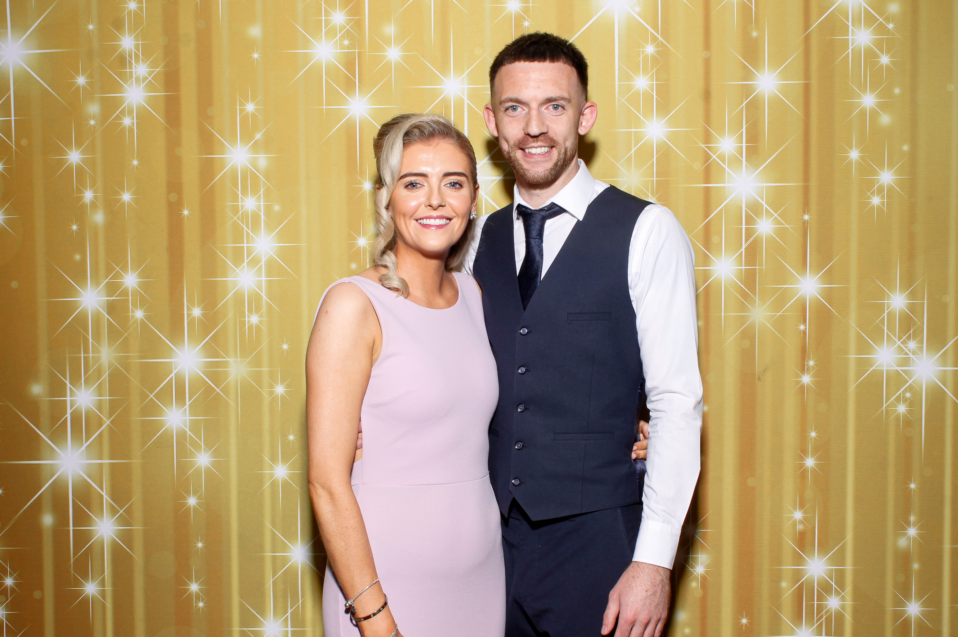 Nadine & Ciaran | View more photos from the event at gallery.snapmagic.ie/u/SnapMagic/Nadine-Ciaran
