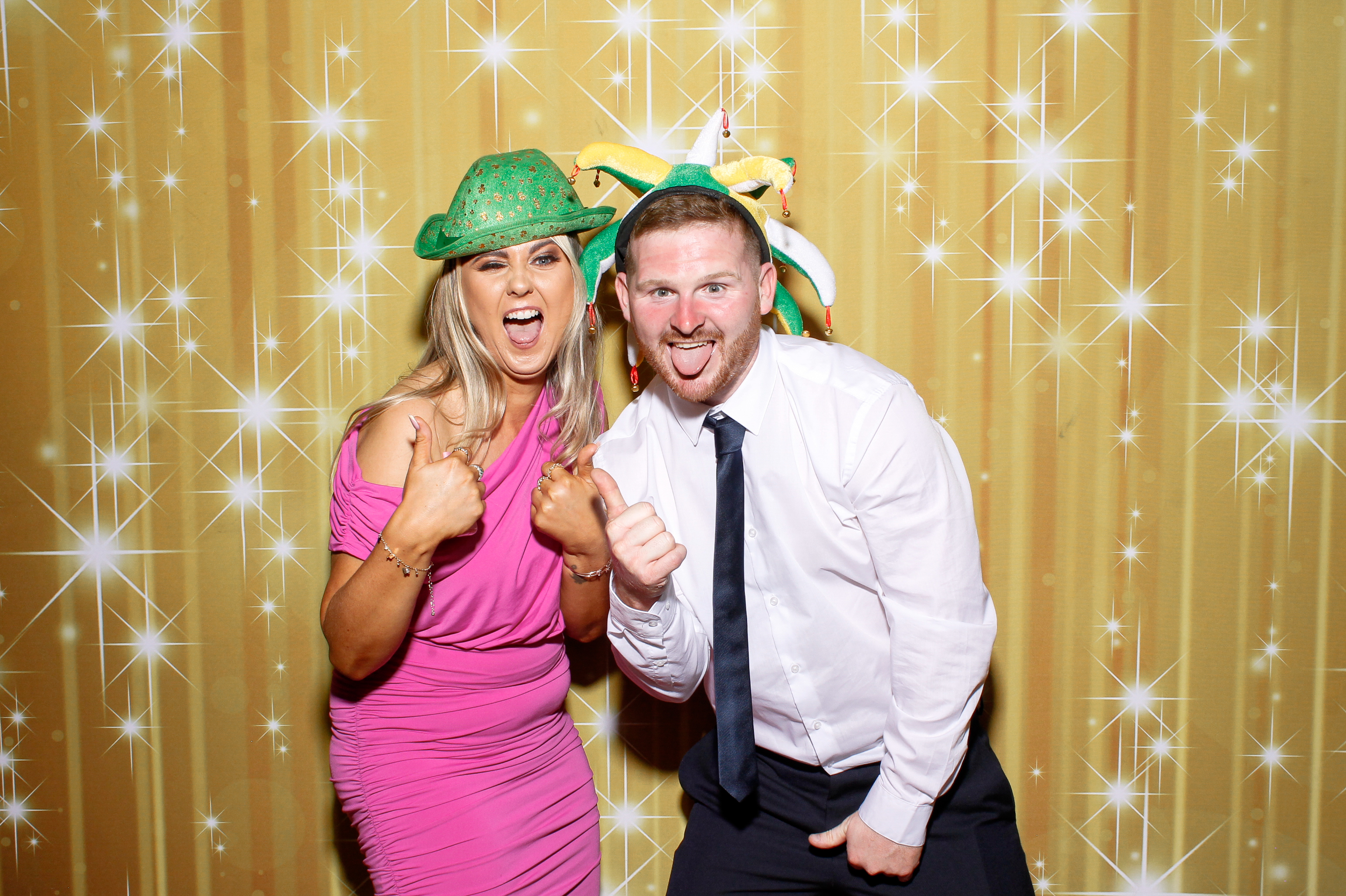 Nadine & Ciaran | View more photos from the event at gallery.snapmagic.ie/u/SnapMagic/Nadine-Ciaran