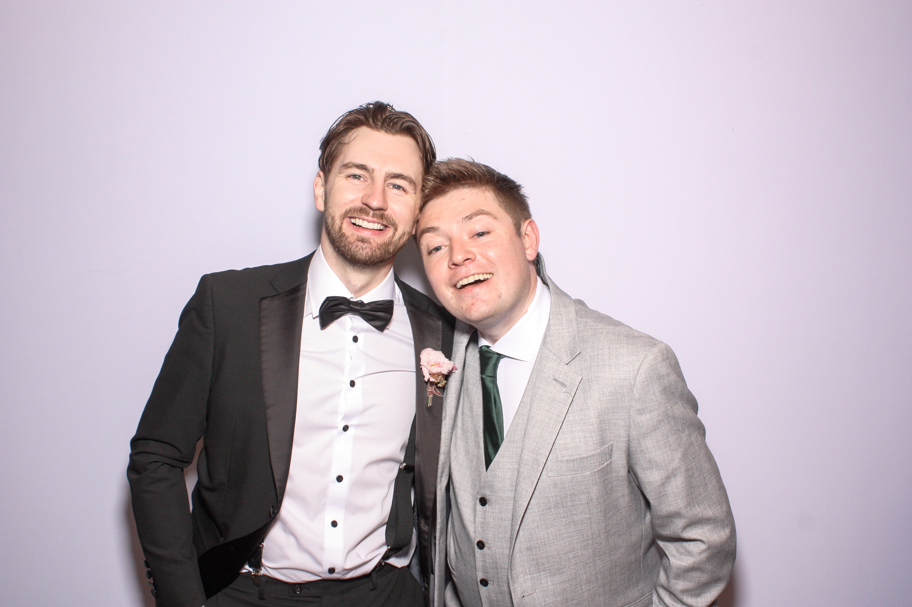 Niamh & Eoin | View more photos from the event at gallery.snapmagic.ie/u/SnapMagic/Niamh-Eoin