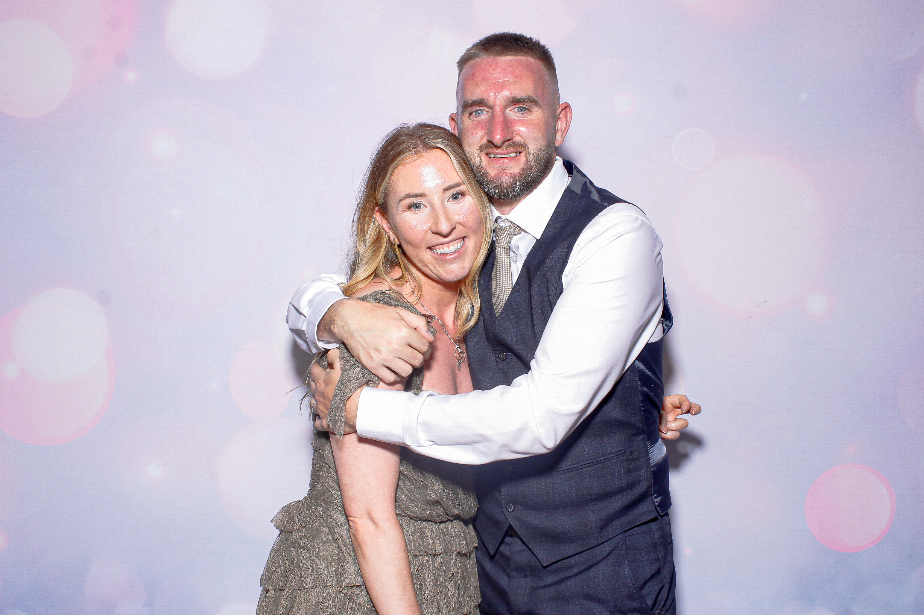Noel & Sara | View more photos from the event at gallery.snapmagic.ie/u/SnapMagic/Noel-Sara