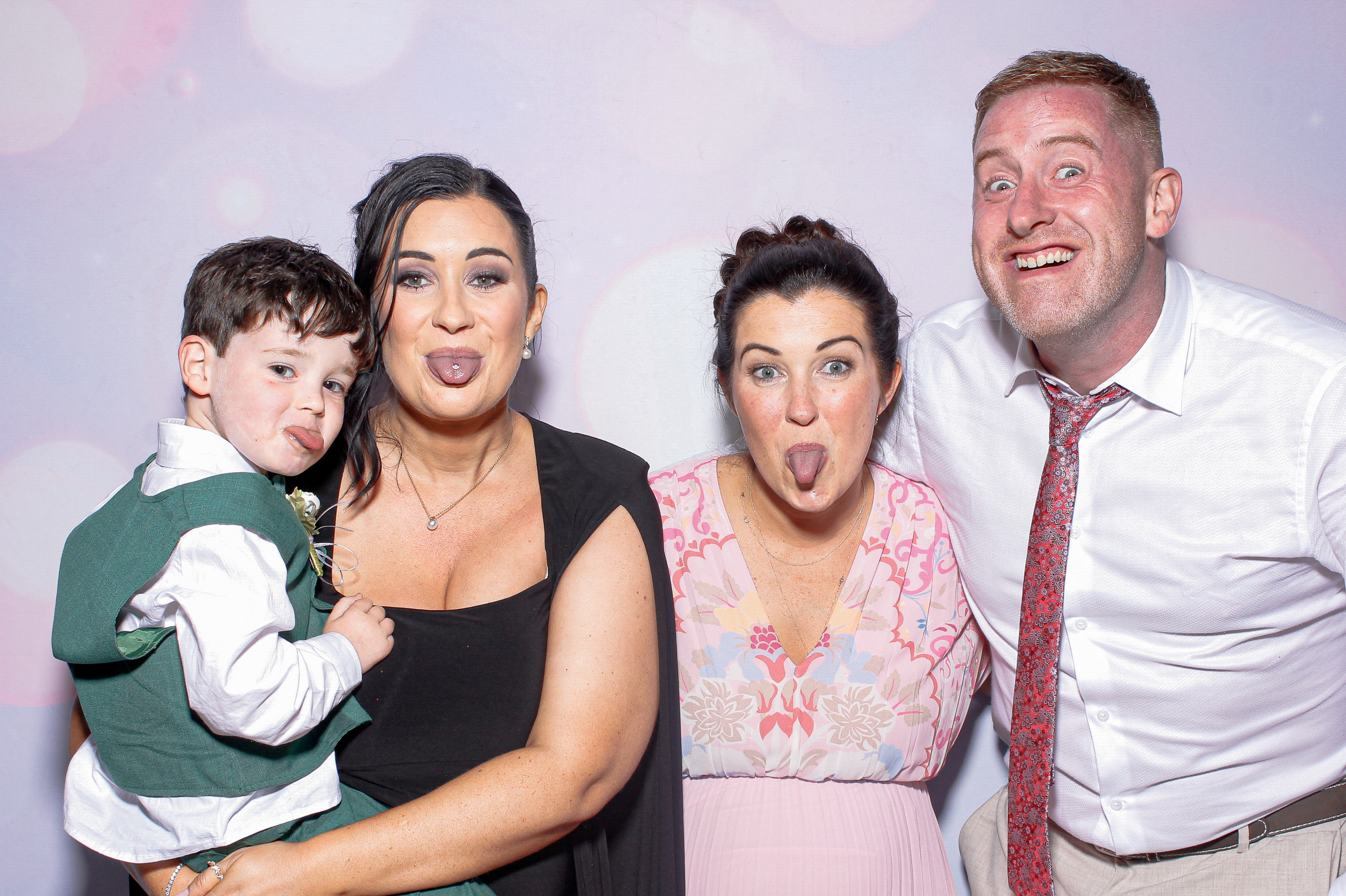 Noel & Sara | View more photos from the event at gallery.snapmagic.ie/u/SnapMagic/Noel-Sara