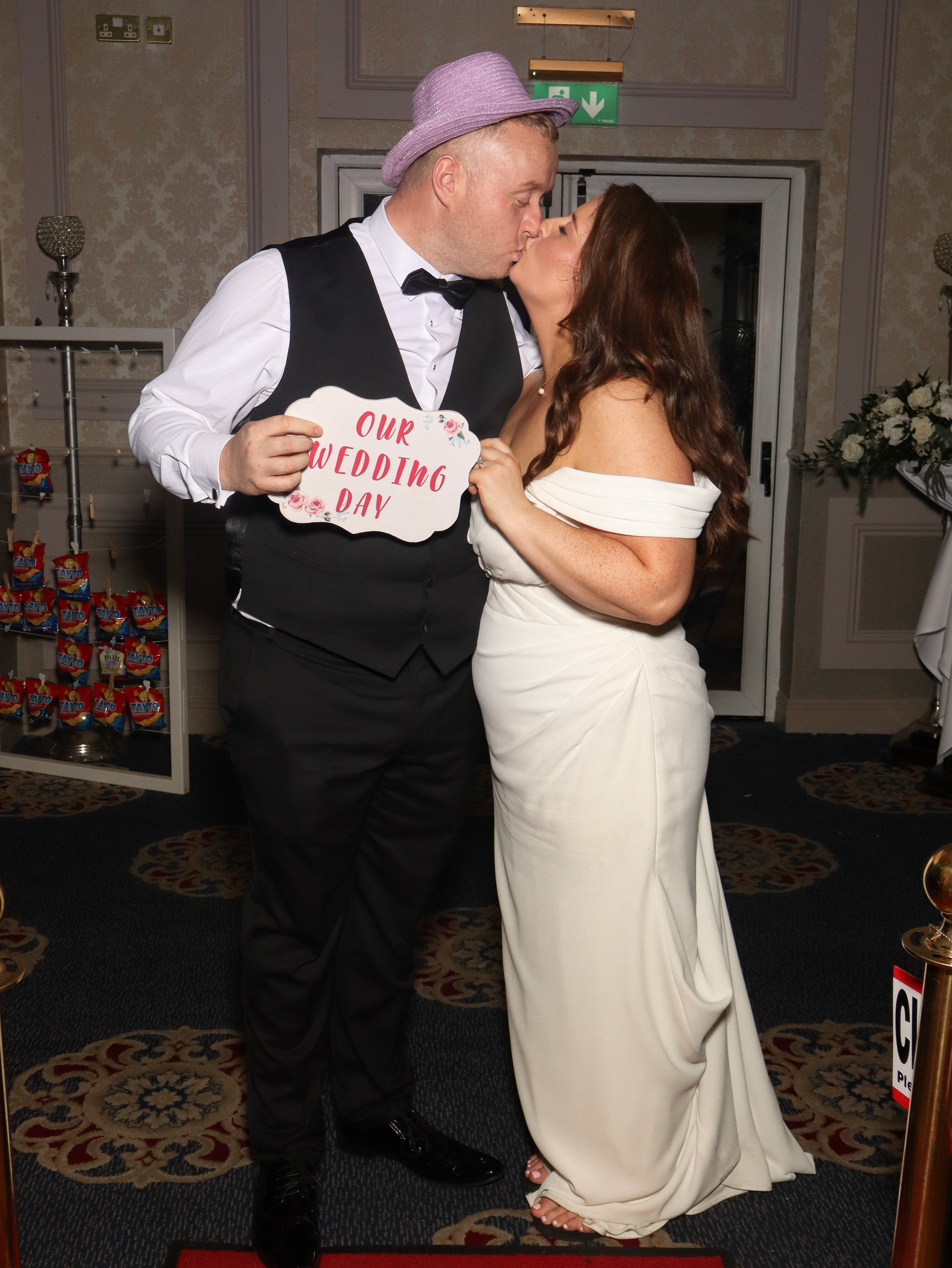 Paula & Keith | View more photos from the event at gallery.snapmagic.ie/u/SnapMagic/Paula-Keith