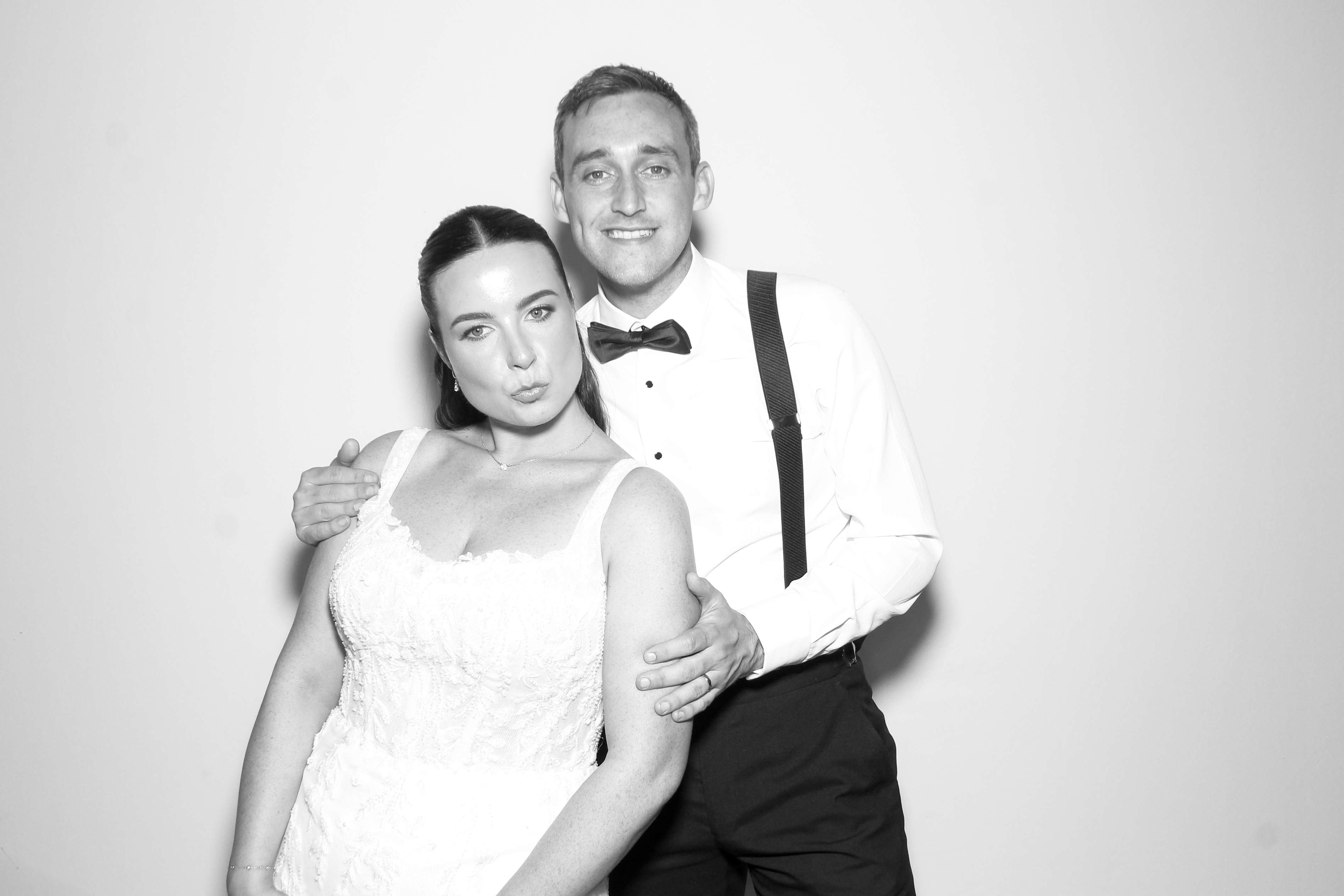 Roisin & Brendan | View more photos from the event at gallery.snapmagic.ie/u/SnapMagic/Roisin-Brendan