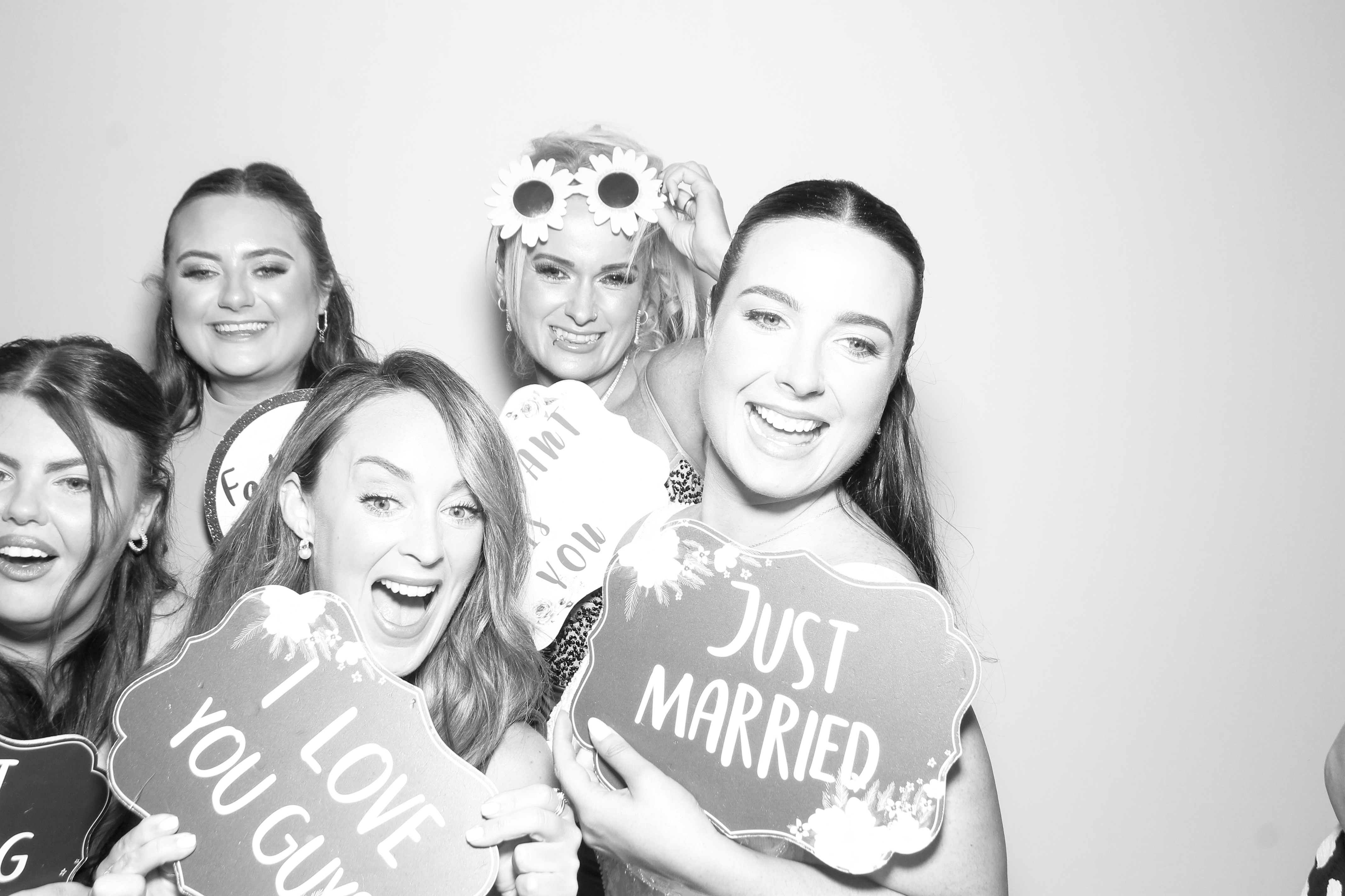 Roisin & Brendan | View more photos from the event at gallery.snapmagic.ie/u/SnapMagic/Roisin-Brendan