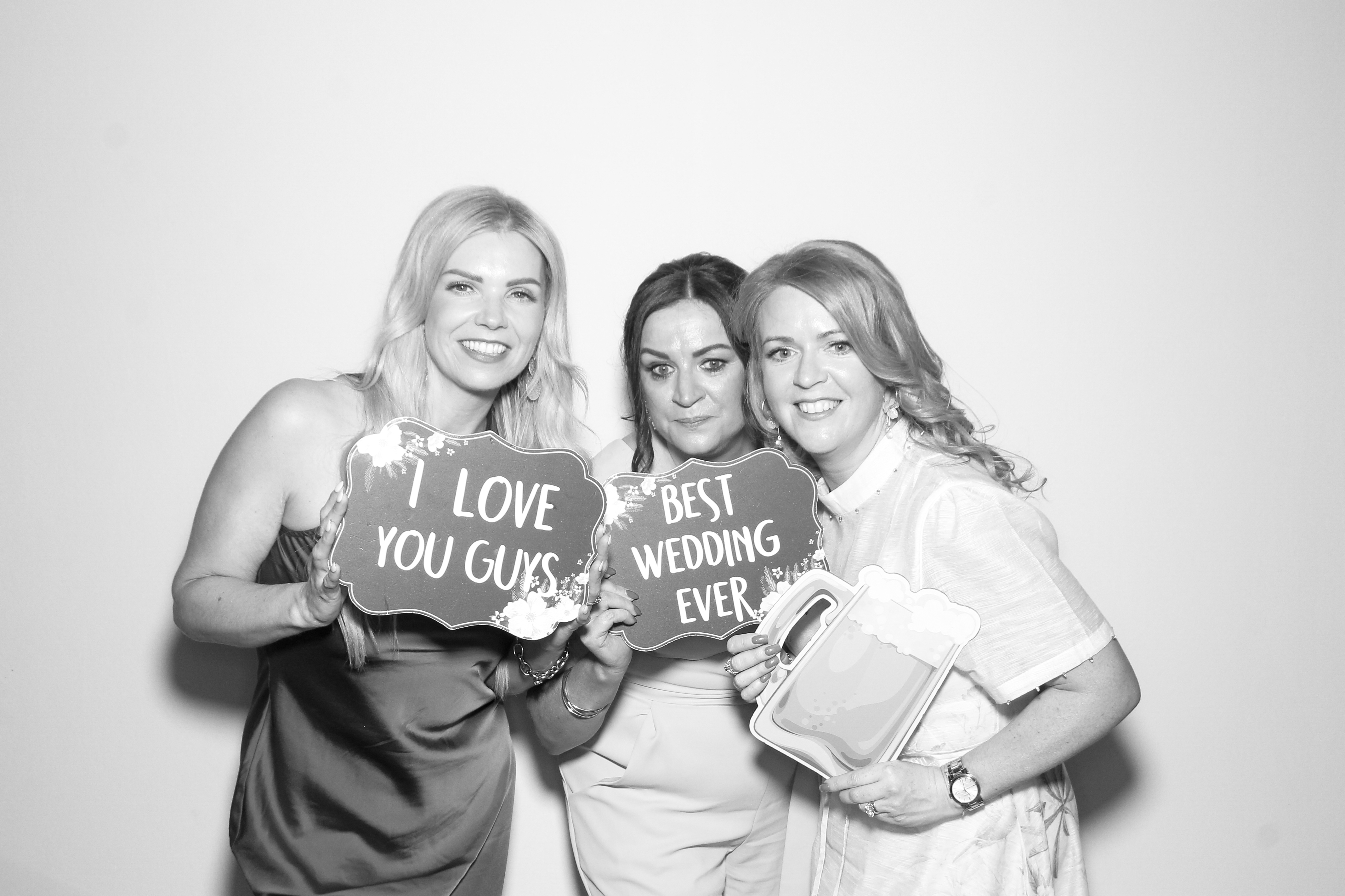 Roisin & Brendan | View more photos from the event at gallery.snapmagic.ie/u/SnapMagic/Roisin-Brendan