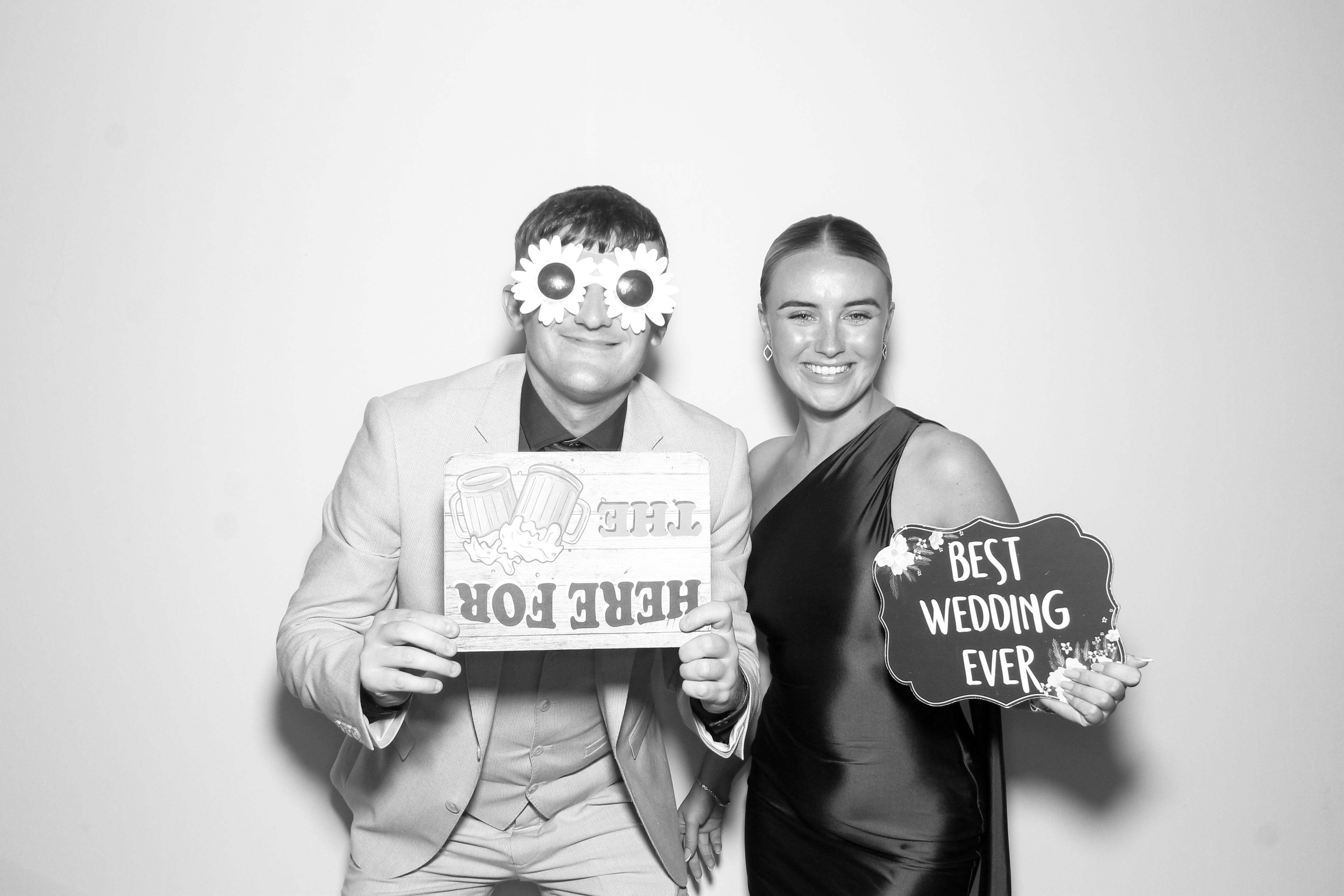 Roisin & Brendan | View more photos from the event at gallery.snapmagic.ie/u/SnapMagic/Roisin-Brendan