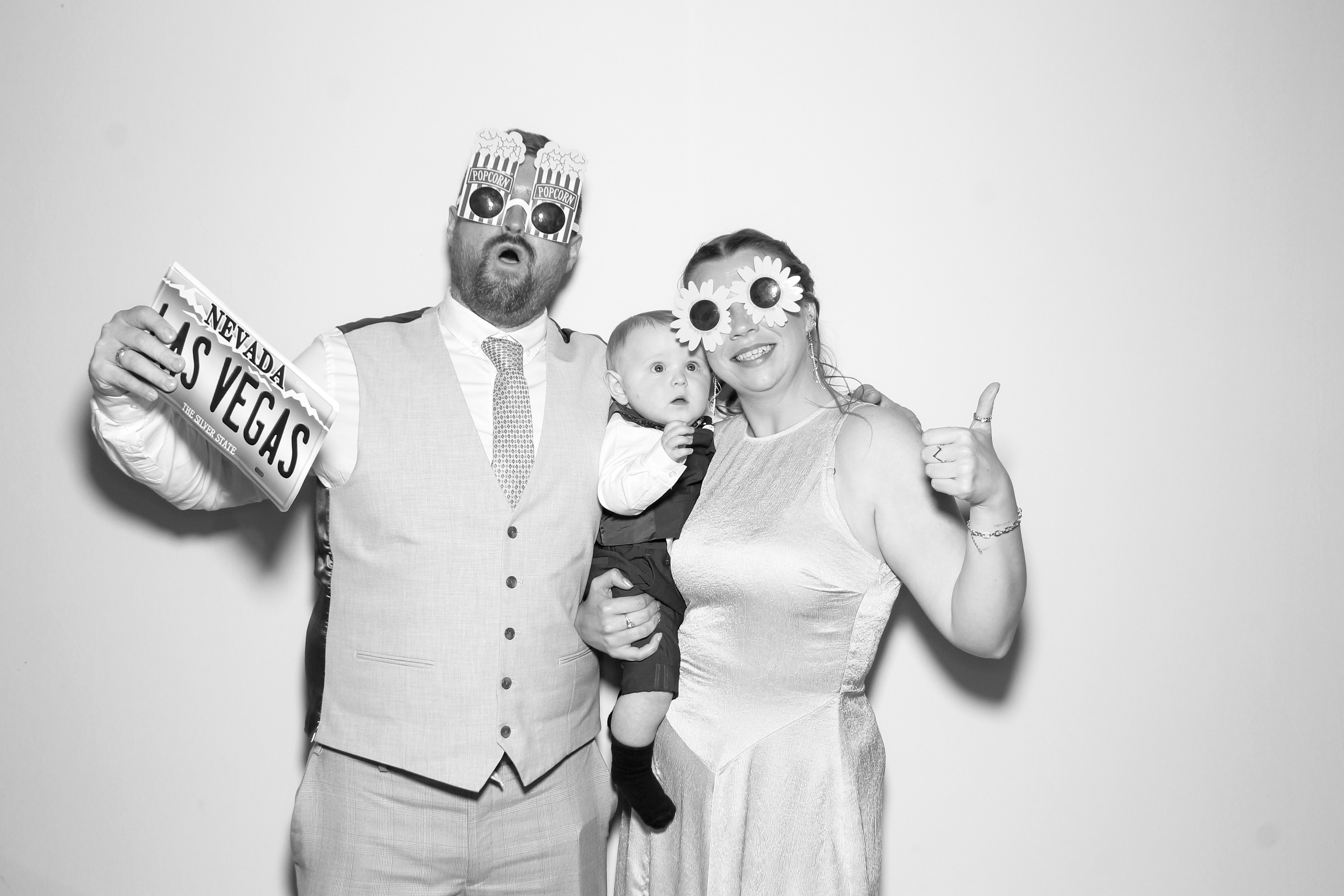 Roisin & Brendan | View more photos from the event at gallery.snapmagic.ie/u/SnapMagic/Roisin-Brendan