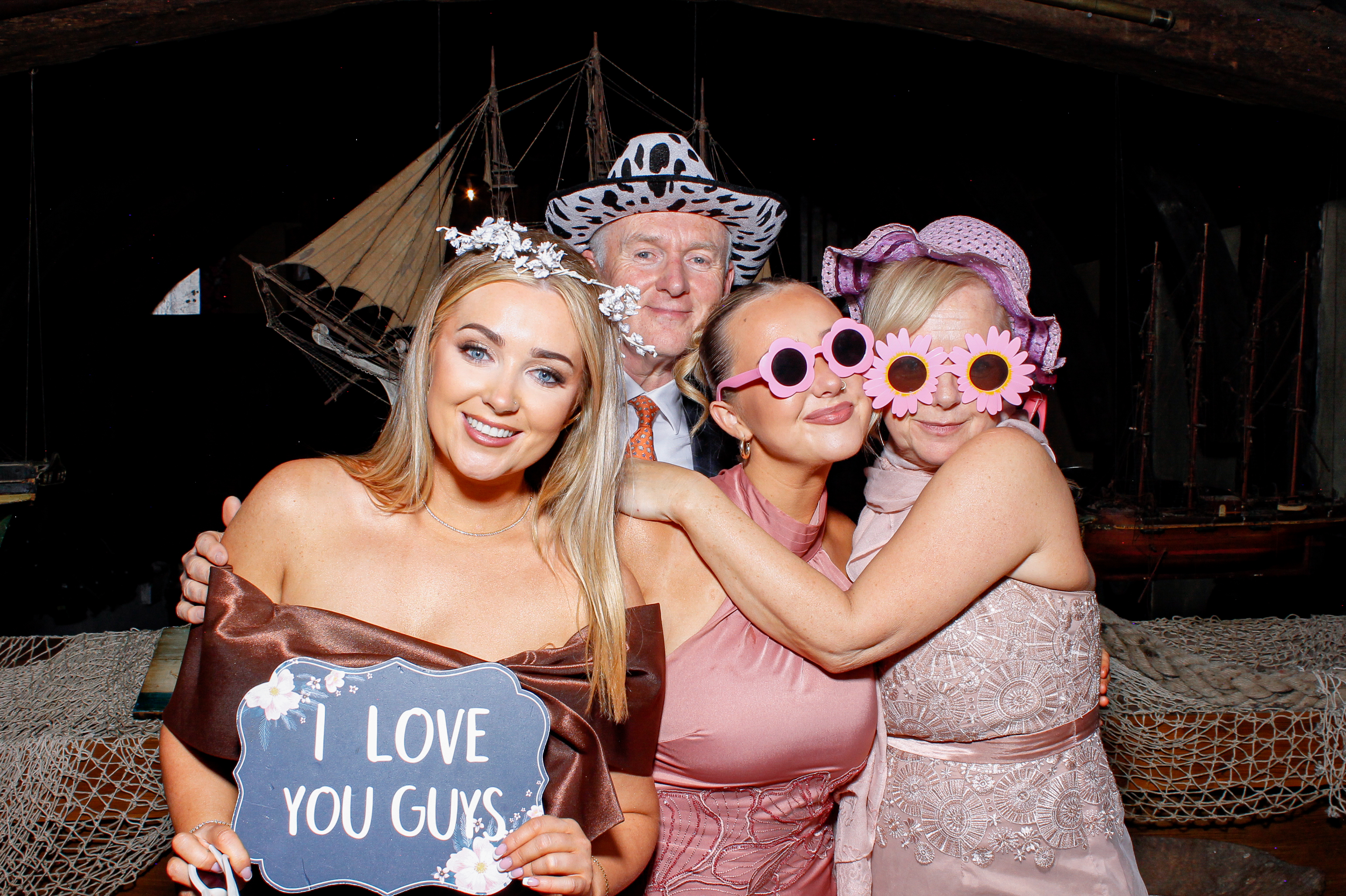 Rosa & Ryan | View more photos from the event at gallery.snapmagic.ie/u/SnapMagic/Rosa-Ryan
