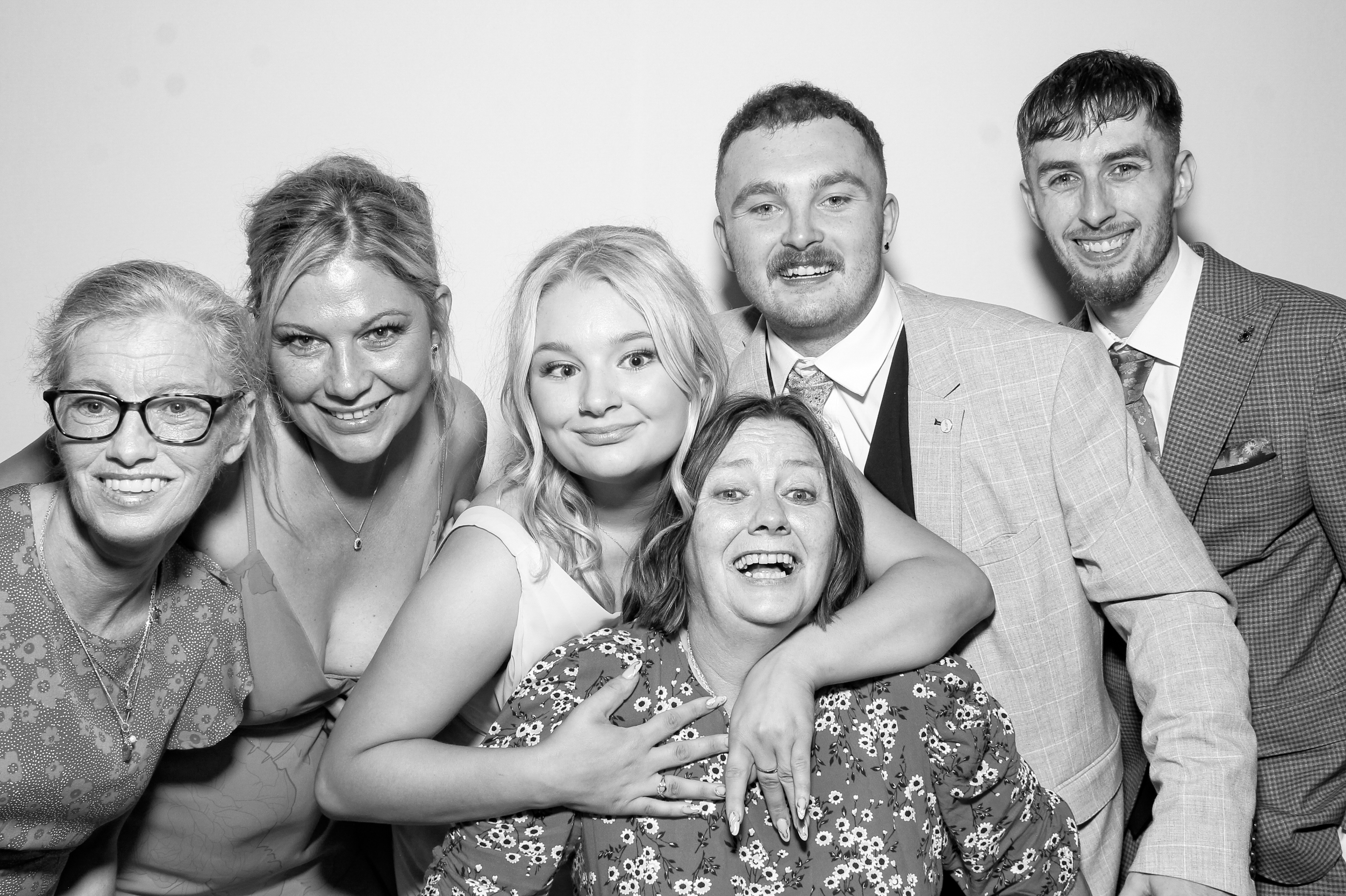 Sarah & Danny | View more photos from the event at gallery.snapmagic.ie/u/SnapMagic/Sarah-Danny
