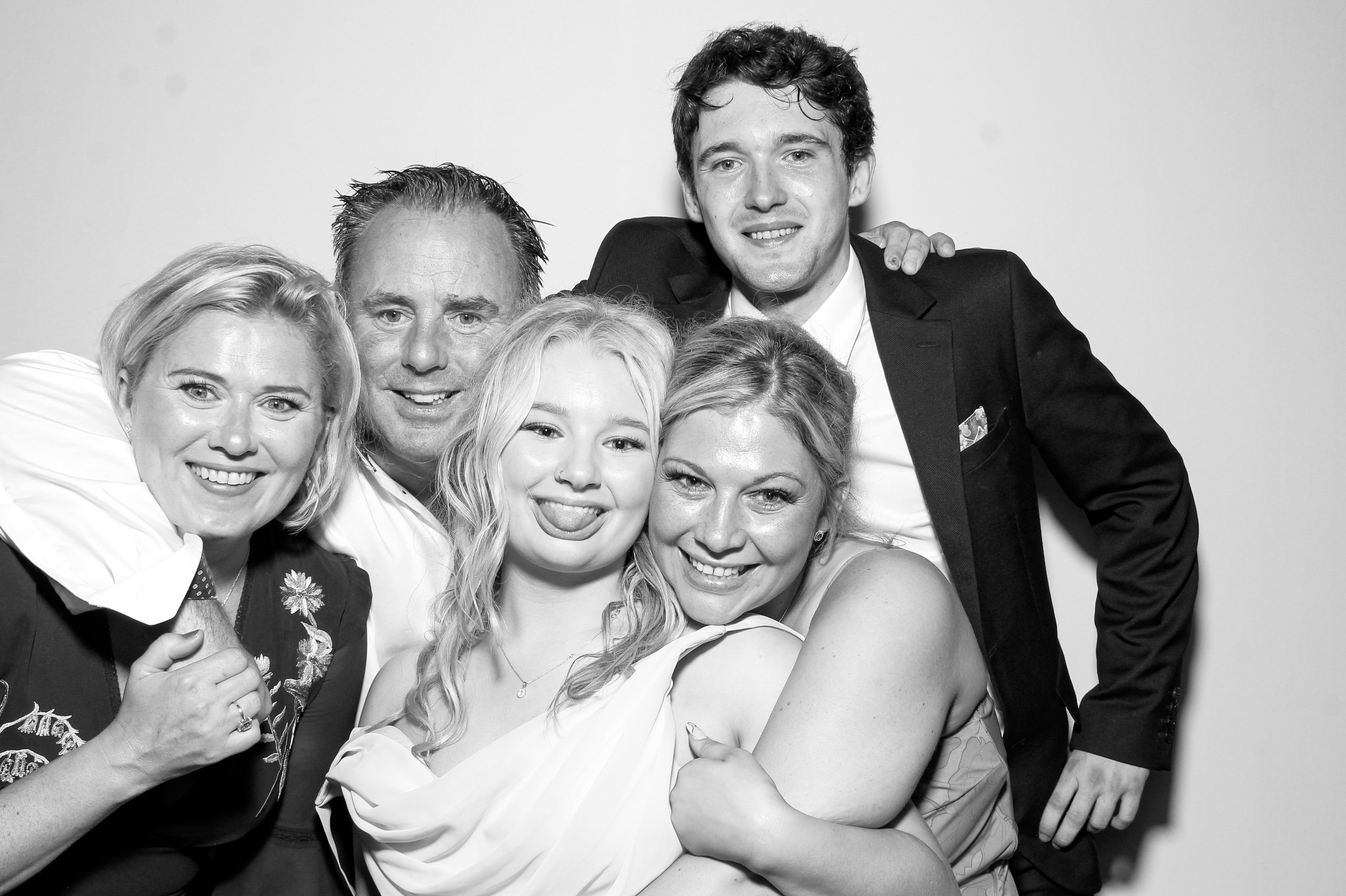 Sarah & Danny | View more photos from the event at gallery.snapmagic.ie/u/SnapMagic/Sarah-Danny