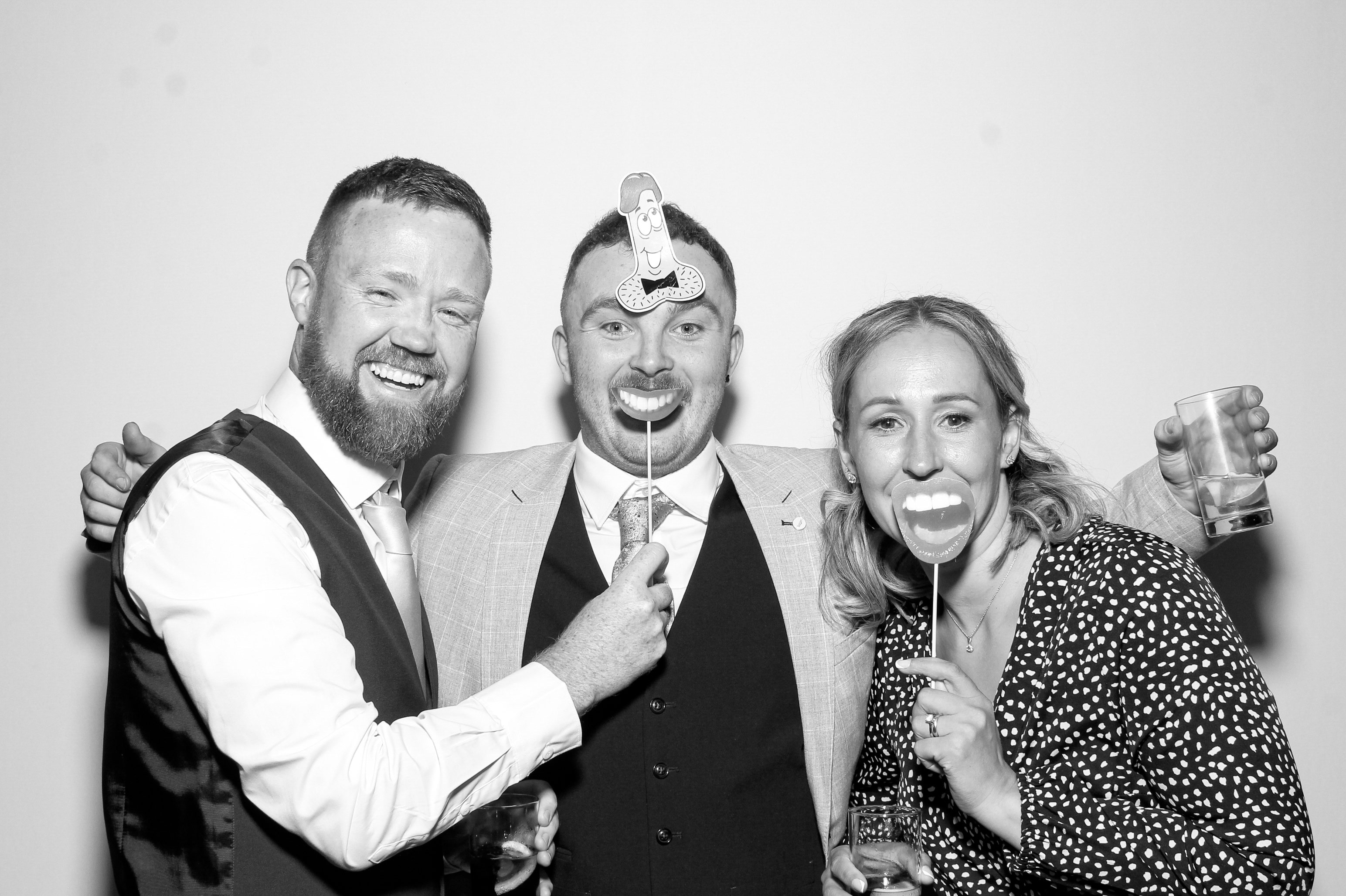 Sarah & Danny | View more photos from the event at gallery.snapmagic.ie/u/SnapMagic/Sarah-Danny