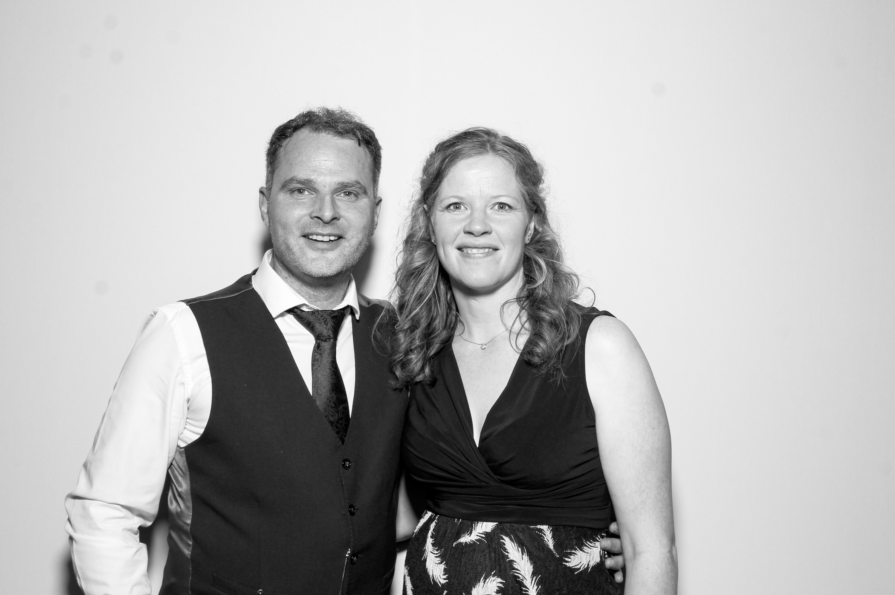 Sarah & Danny | View more photos from the event at gallery.snapmagic.ie/u/SnapMagic/Sarah-Danny