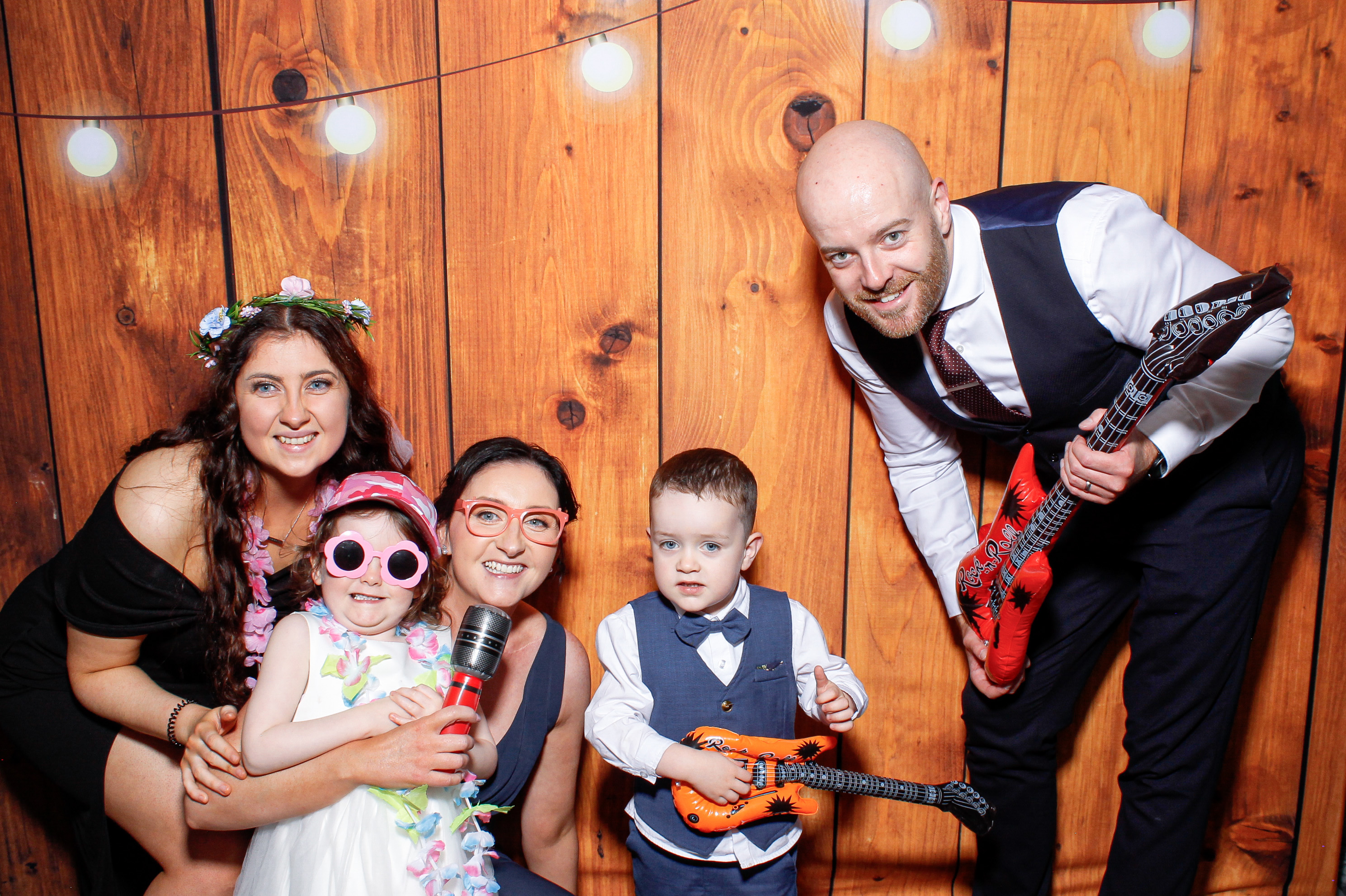Sharon & Conor | View more photos from the event at gallery.snapmagic.ie/u/SnapMagic/Sharon-Conor