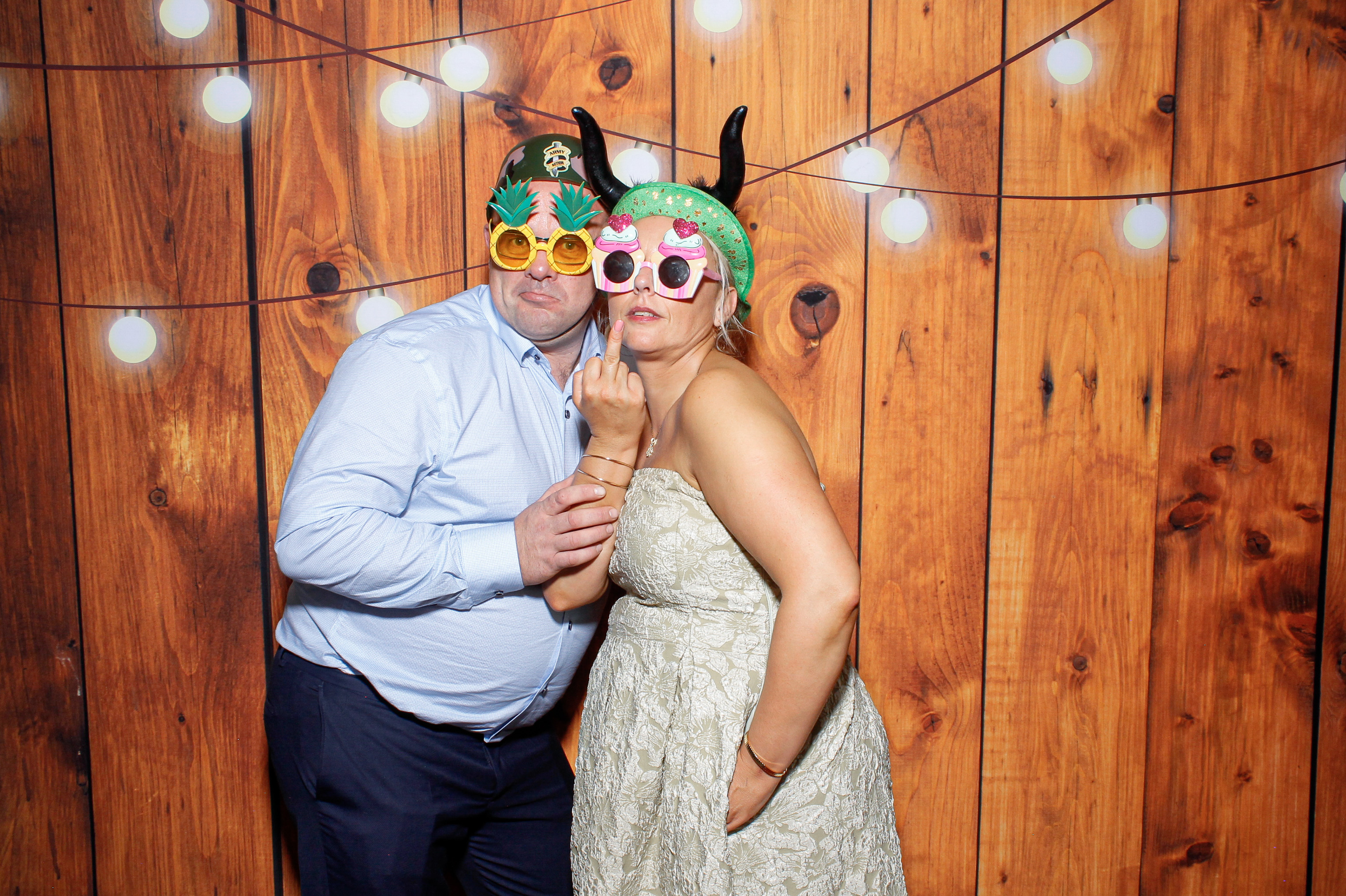 Sharon & Conor | View more photos from the event at gallery.snapmagic.ie/u/SnapMagic/Sharon-Conor