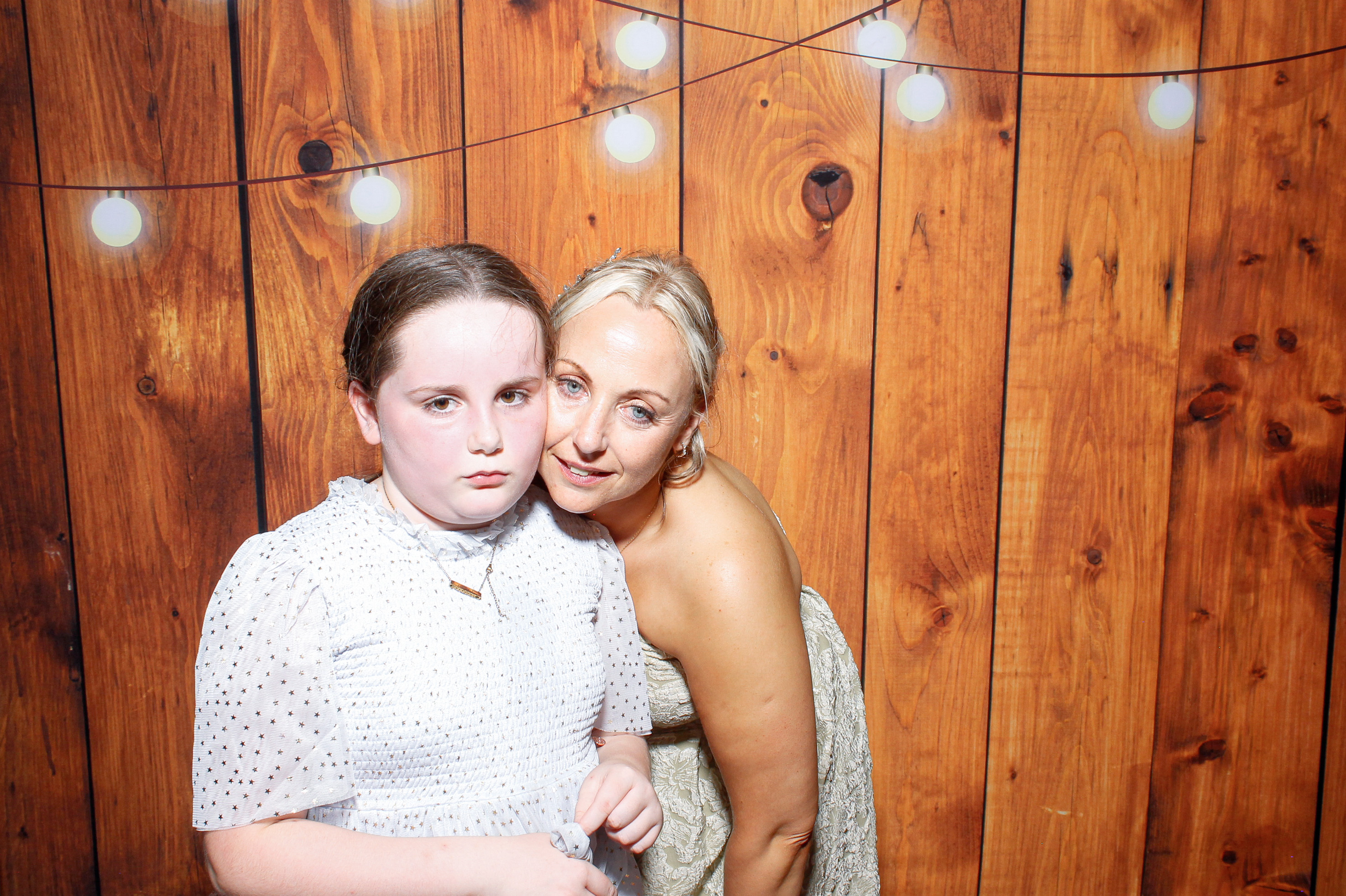 Sharon & Conor | View more photos from the event at gallery.snapmagic.ie/u/SnapMagic/Sharon-Conor