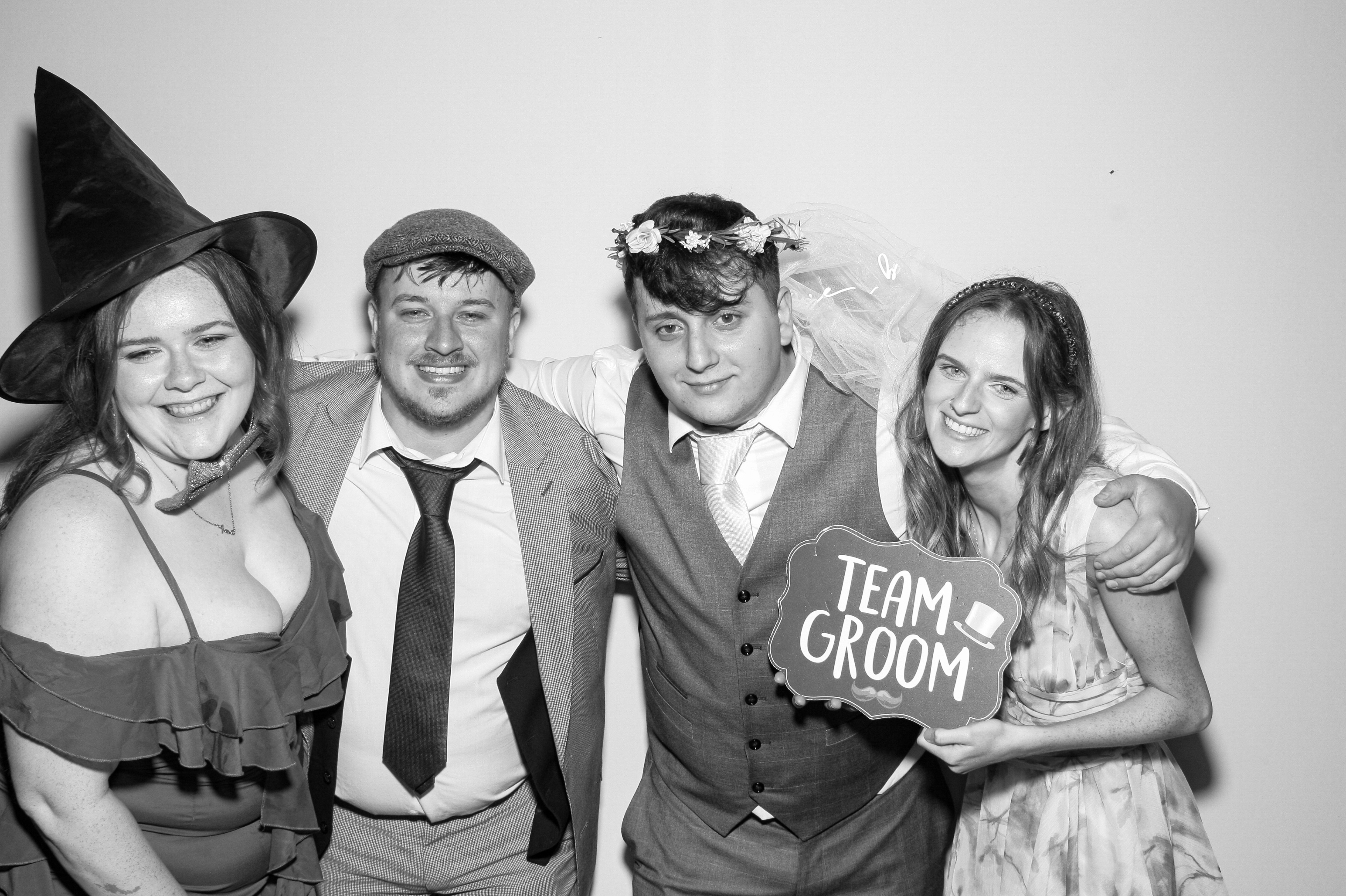 Shauna & Finian | View more photos from the event at gallery.snapmagic.ie/u/SnapMagic/Shauna-Finian