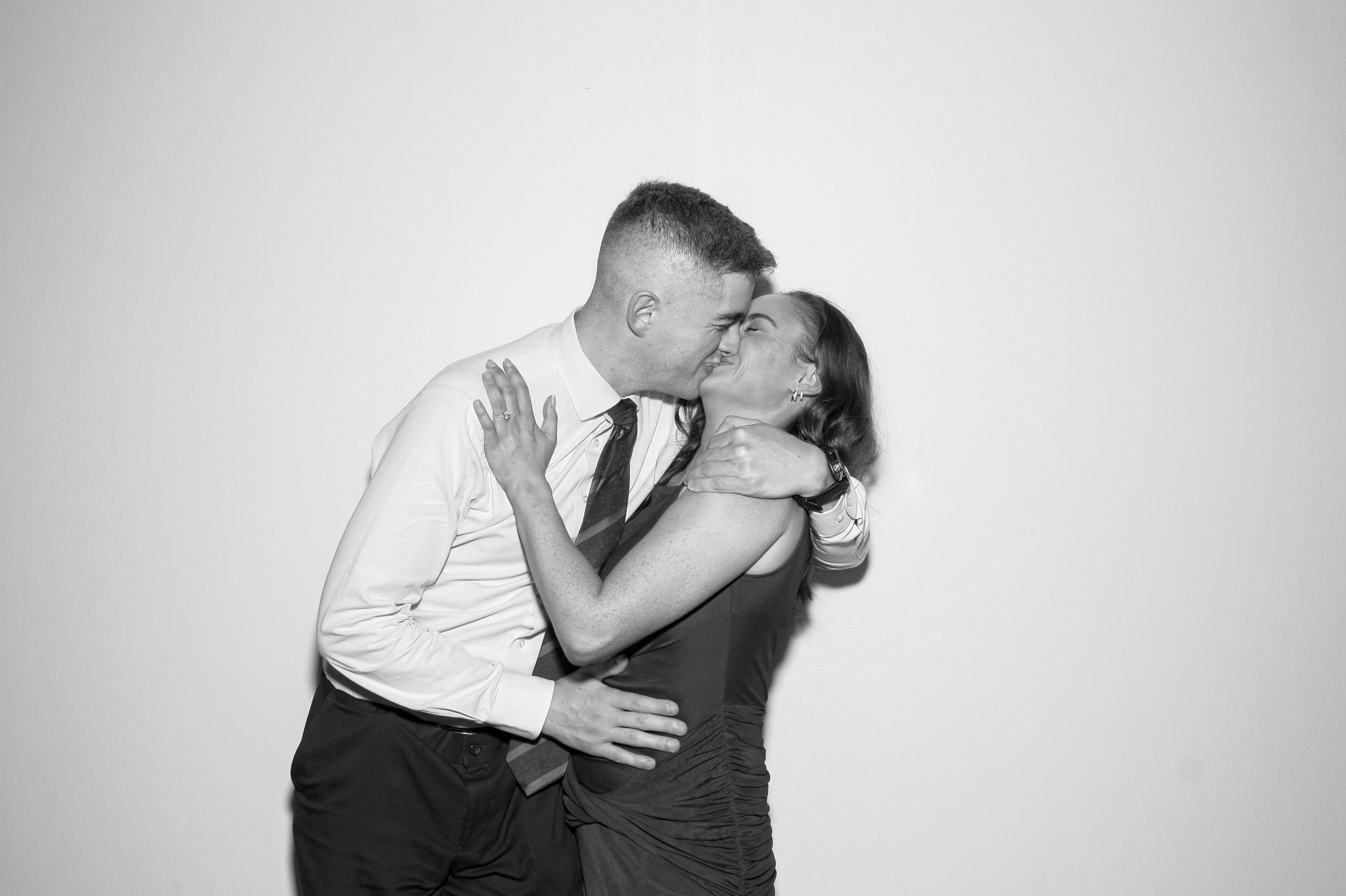 Shauna & Finian | View more photos from the event at gallery.snapmagic.ie/u/SnapMagic/Shauna-Finian