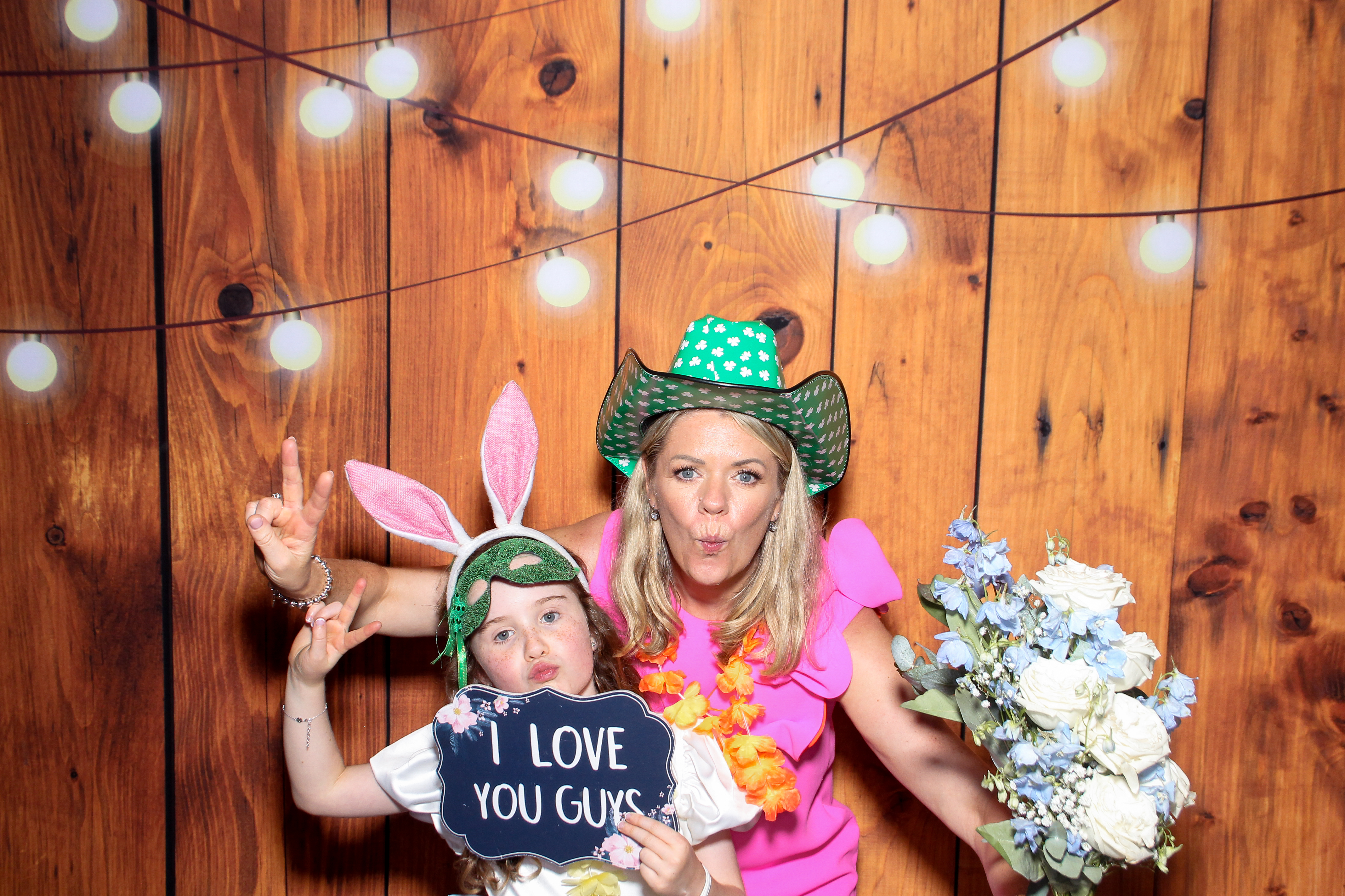 Shauna & Thomas | View more photos from the event at gallery.snapmagic.ie/u/SnapMagic/Shauna-Thomas