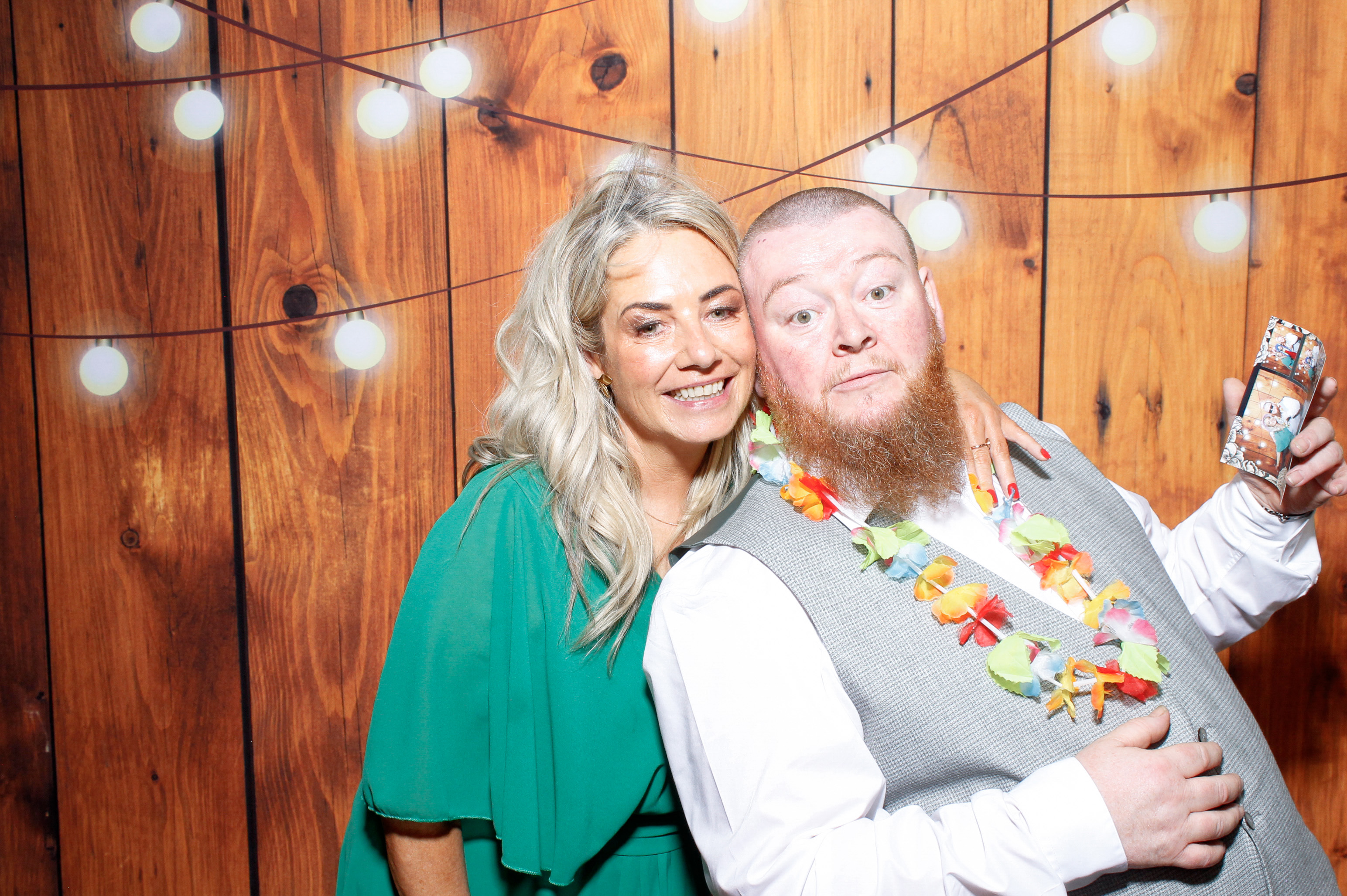 Shona & Deon | View more photos from the event at gallery.snapmagic.ie/u/SnapMagic/Shona-Deon
