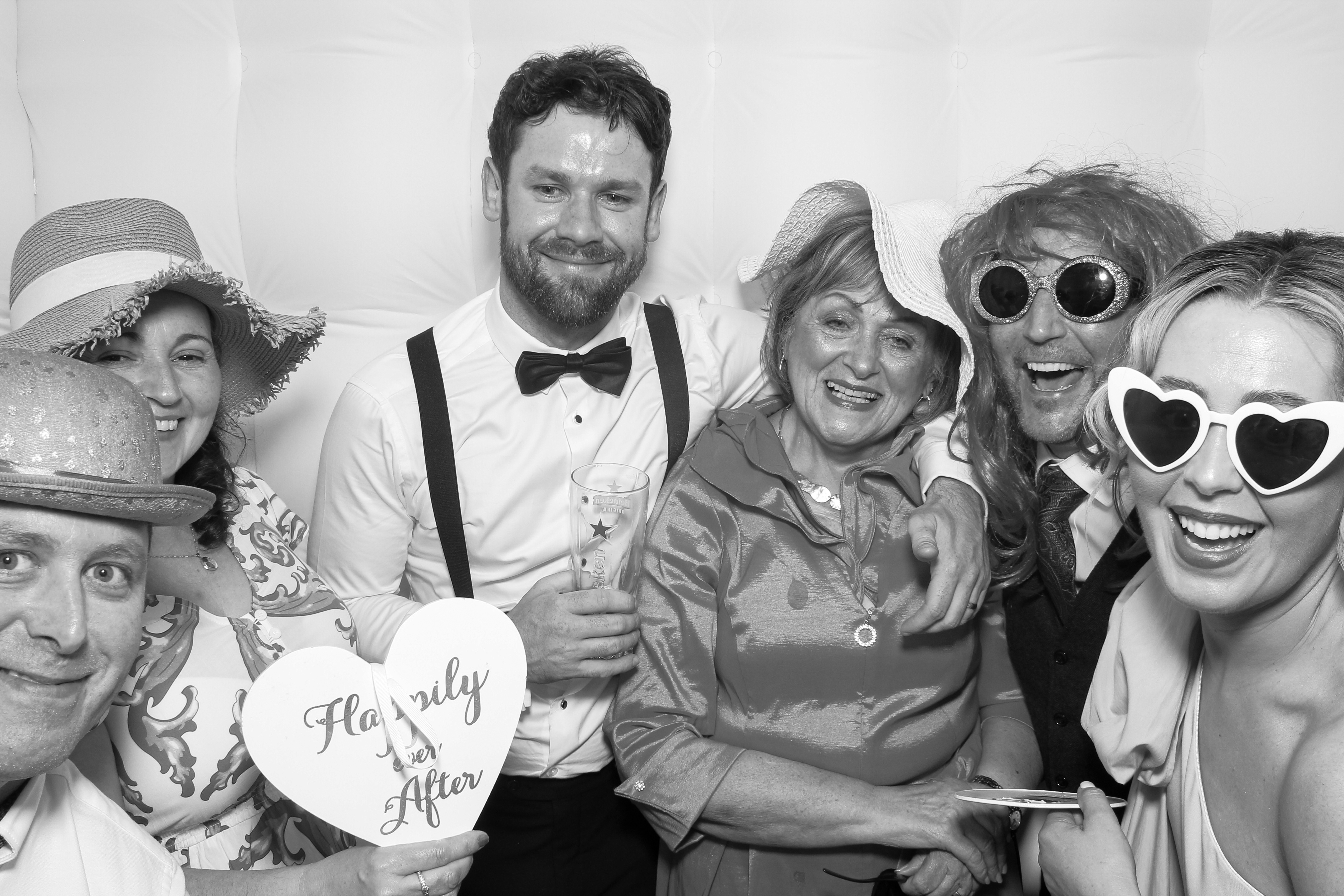 The Gallaghers | View more photos from the event at gallery.snapmagic.ie/u/SnapMagic/The-Gallaghers