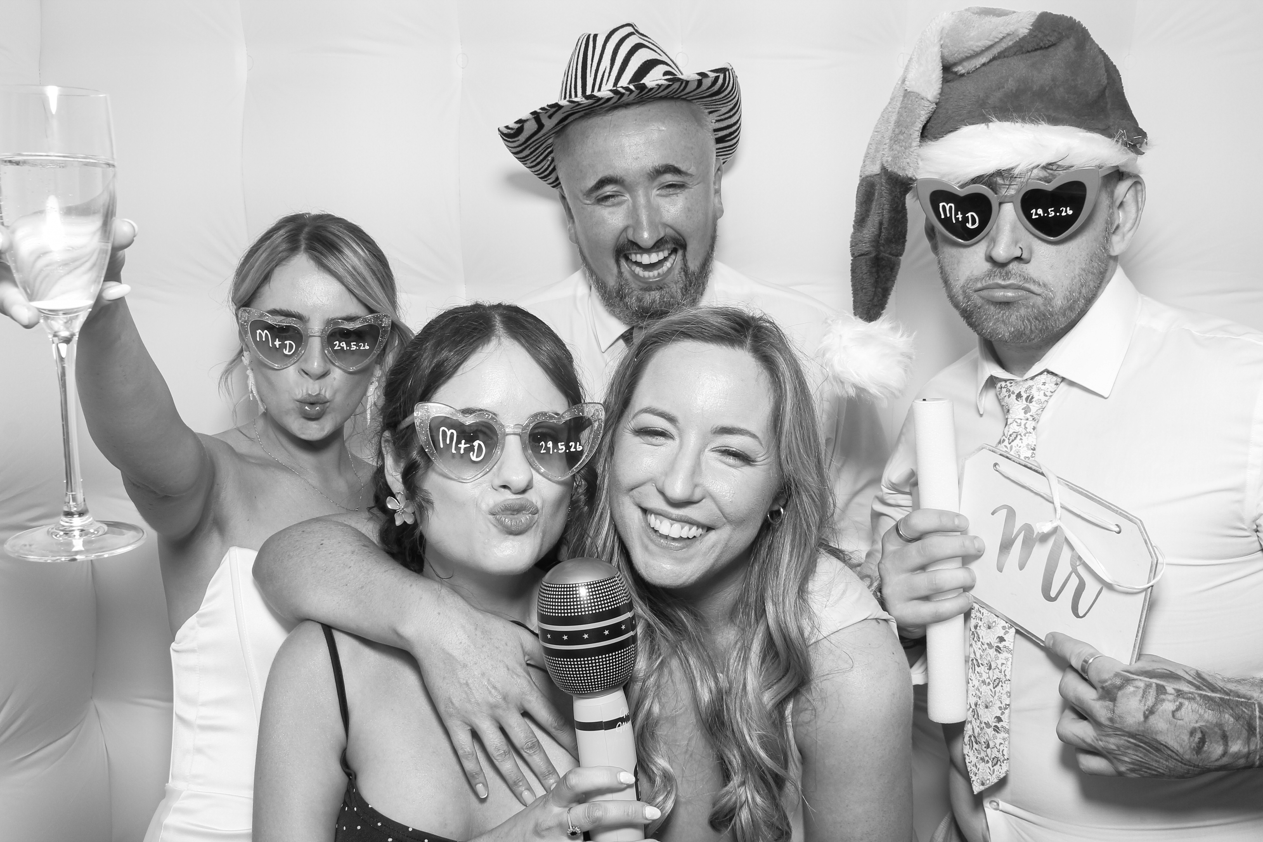 The Gallaghers | View more photos from the event at gallery.snapmagic.ie/u/SnapMagic/The-Gallaghers