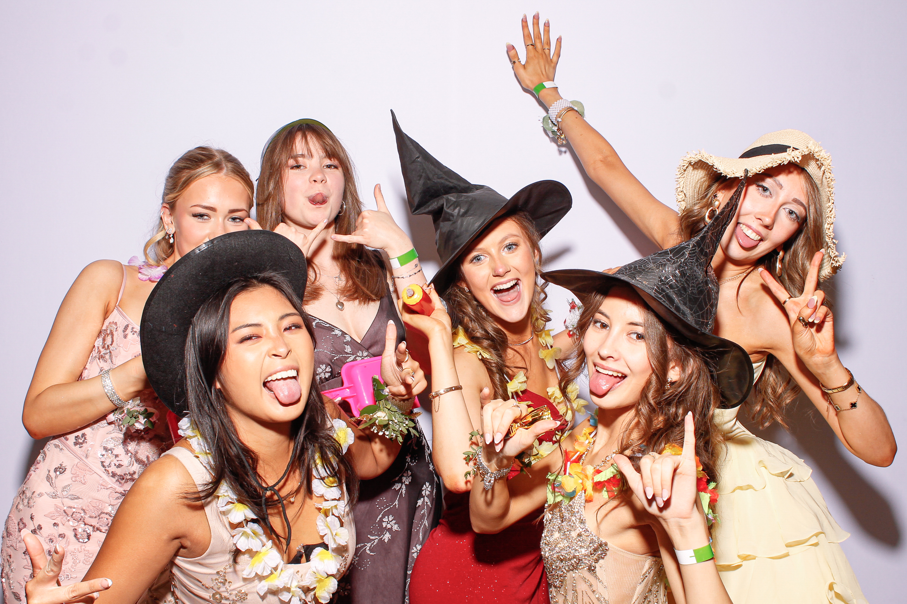 Ursuline College Debs 2026. | View more photos from the event at gallery.snapmagic.ie/u/SnapMagic/Ursuline-College-Debs-2026