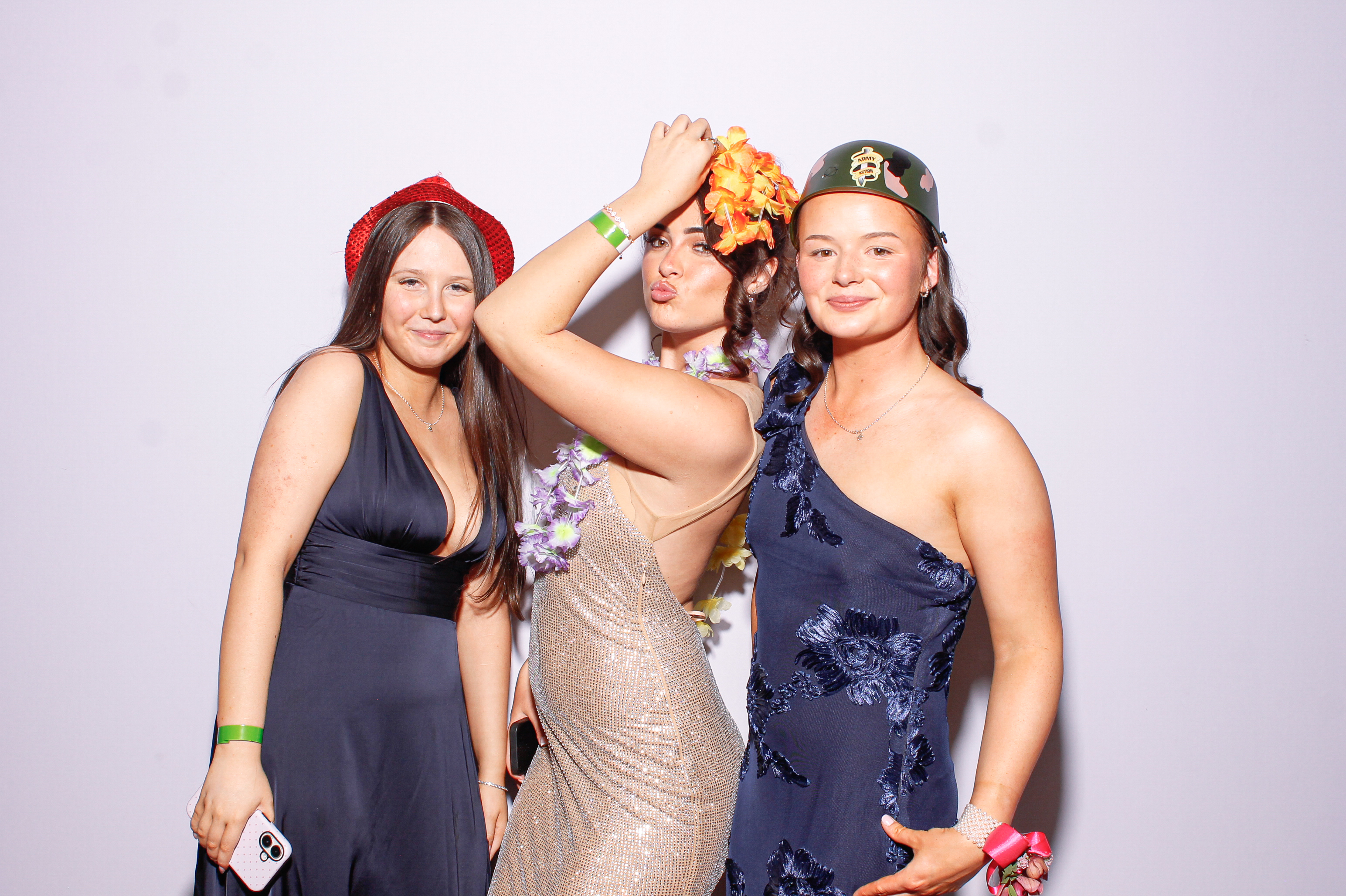 Ursuline College Debs 2026. | View more photos from the event at gallery.snapmagic.ie/u/SnapMagic/Ursuline-College-Debs-2026