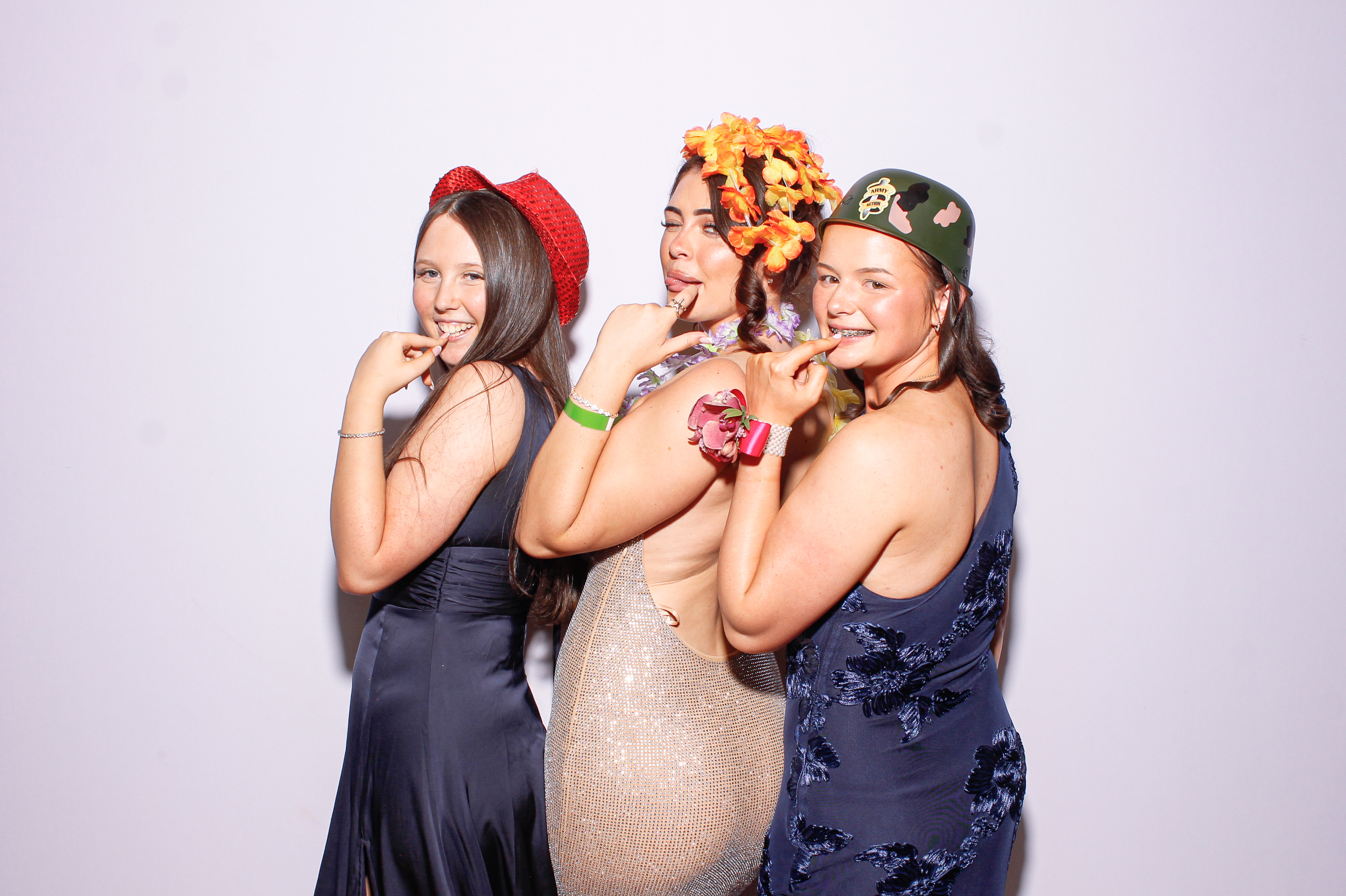 Ursuline College Debs 2026. | View more photos from the event at gallery.snapmagic.ie/u/SnapMagic/Ursuline-College-Debs-2026