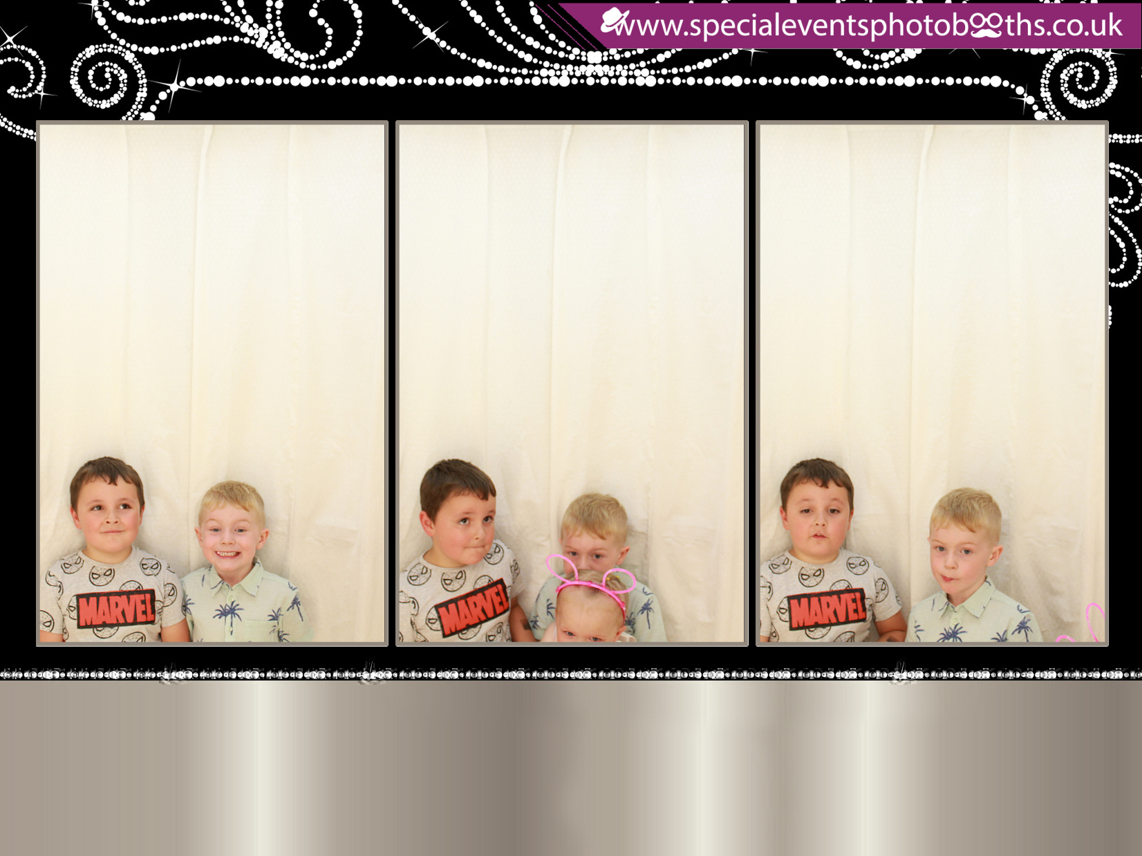 Linda's 70th Birthday | View more photos from the event at my.specialeventsphotobooths.co.uk/u/SpecialEventsPhotoBooths/Lindas-70th-Birthday