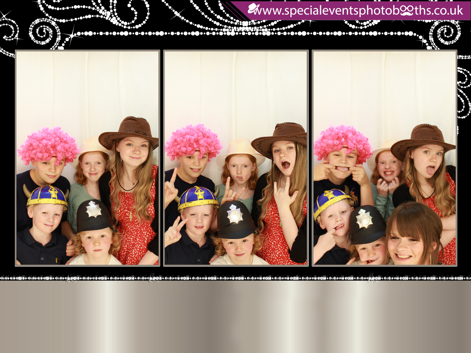 Linda's 70th Birthday | View more photos from the event at my.specialeventsphotobooths.co.uk/u/SpecialEventsPhotoBooths/Lindas-70th-Birthday