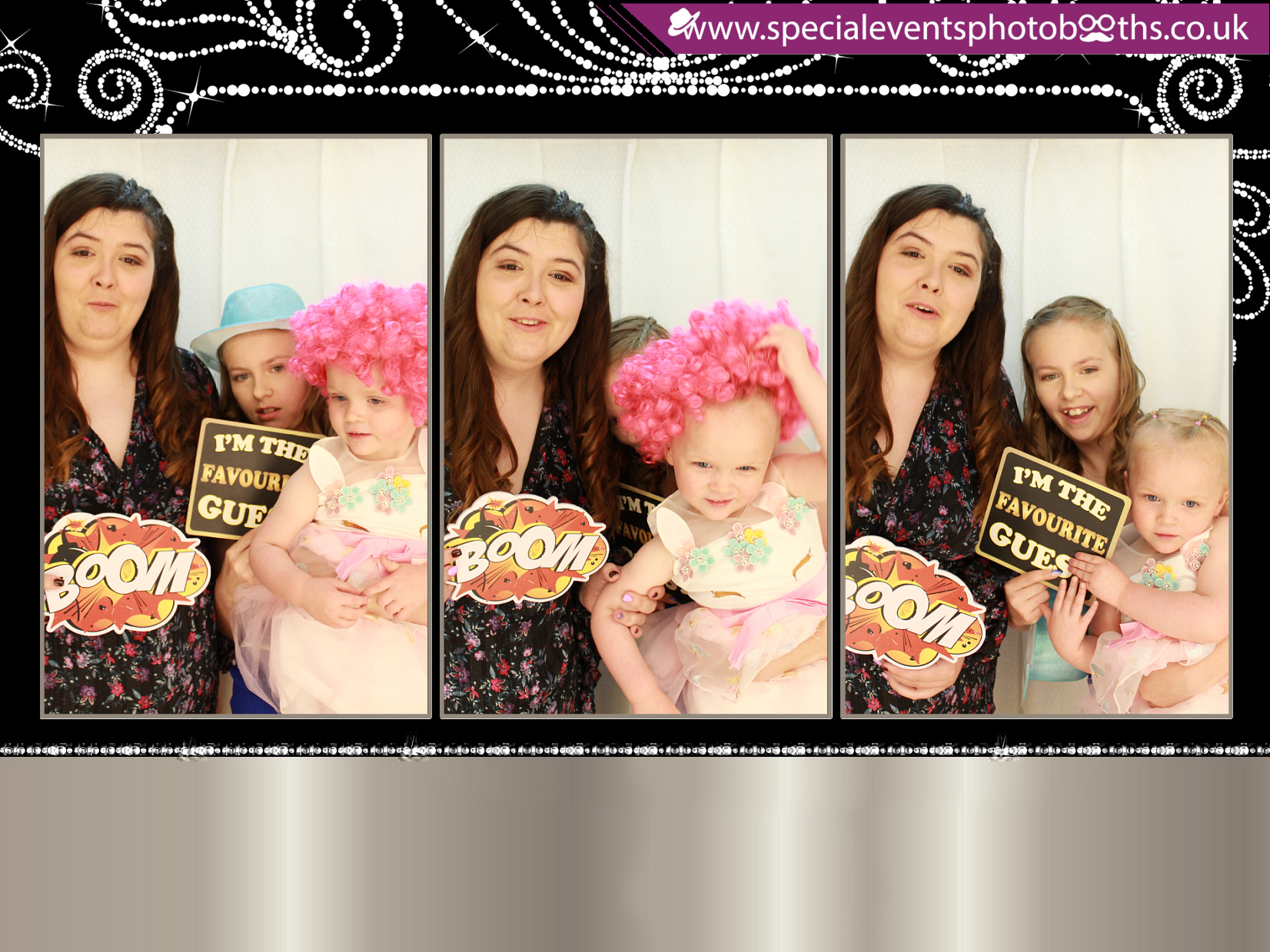 Linda's 70th Birthday | View more photos from the event at my.specialeventsphotobooths.co.uk/u/SpecialEventsPhotoBooths/Lindas-70th-Birthday
