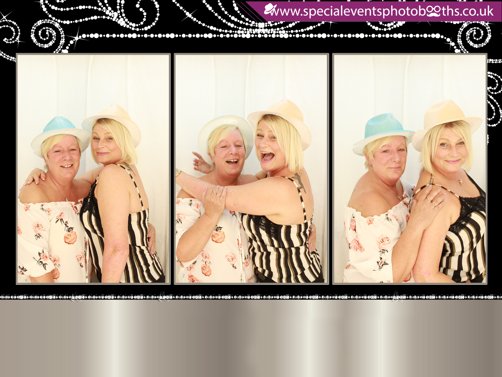 Linda's 70th Birthday | View more photos from the event at my.specialeventsphotobooths.co.uk/u/SpecialEventsPhotoBooths/Lindas-70th-Birthday