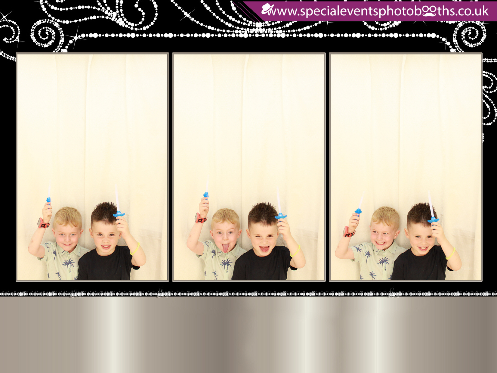 Linda's 70th Birthday | View more photos from the event at my.specialeventsphotobooths.co.uk/u/SpecialEventsPhotoBooths/Lindas-70th-Birthday