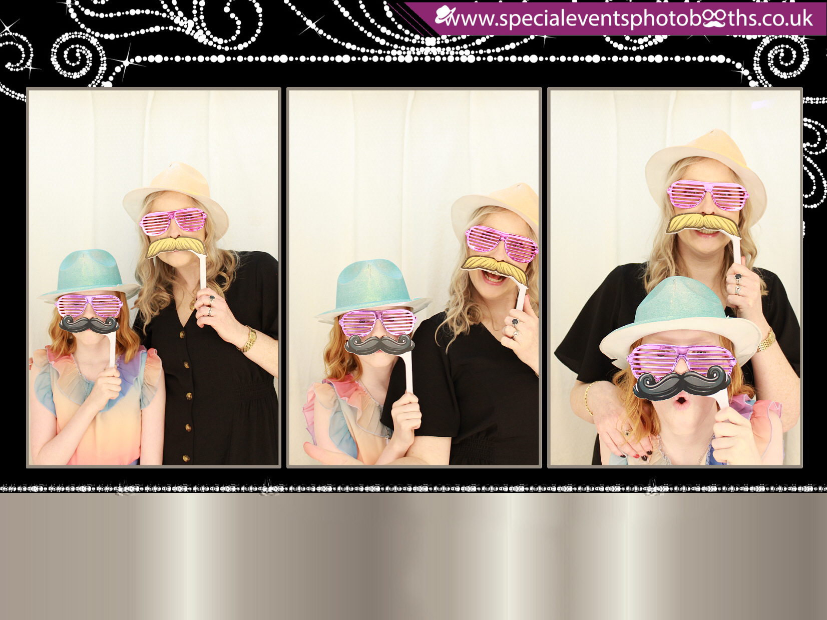 Linda's 70th Birthday | View more photos from the event at my.specialeventsphotobooths.co.uk/u/SpecialEventsPhotoBooths/Lindas-70th-Birthday